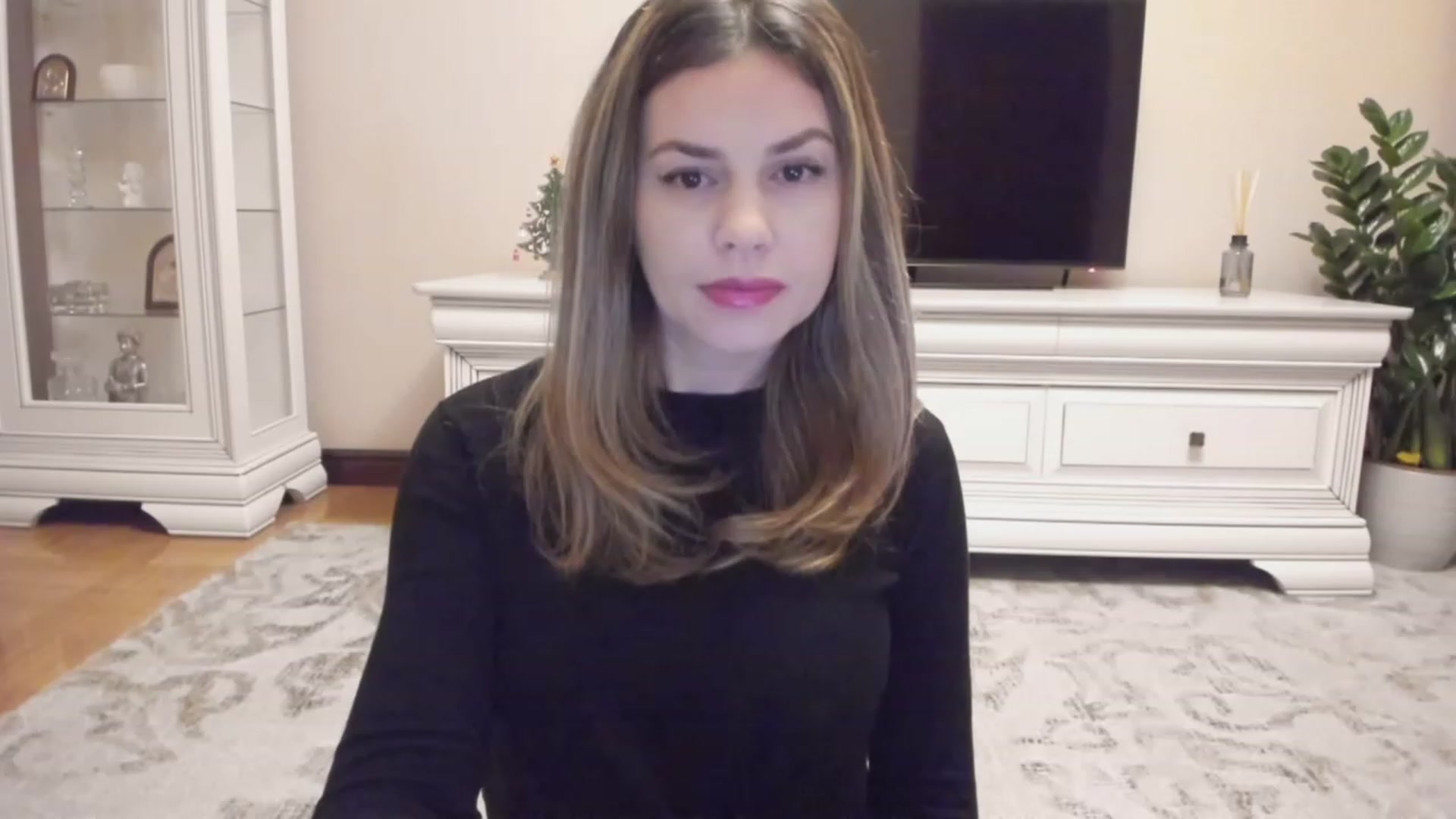 Gallery image thumbnail from Lu126's myfreecams stream on, 12/19/2023, 04:03 image 1 of 20