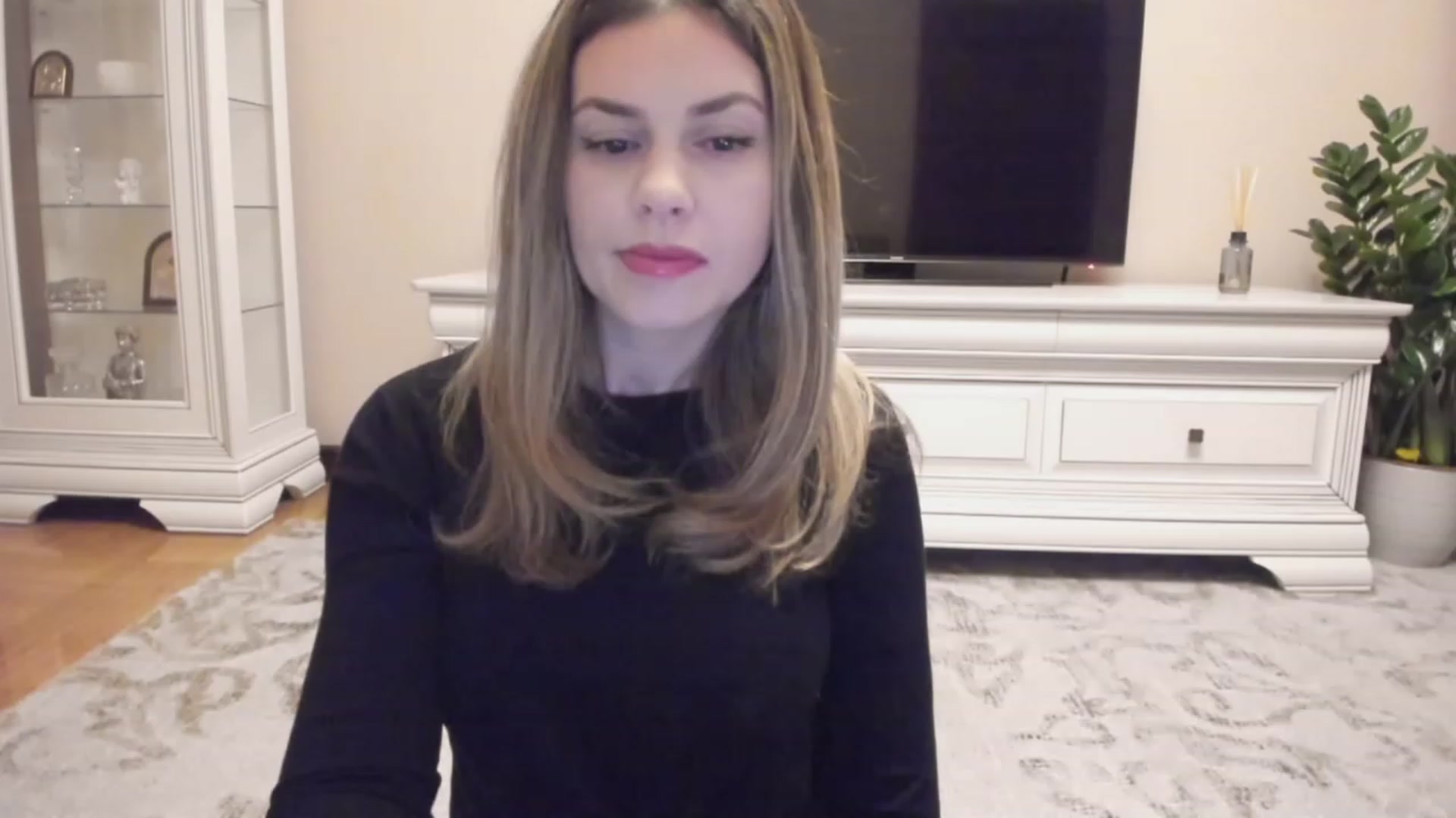 Gallery image thumbnail from Lu126's myfreecams stream on, 12/19/2023, 04:03 image 11 of 20