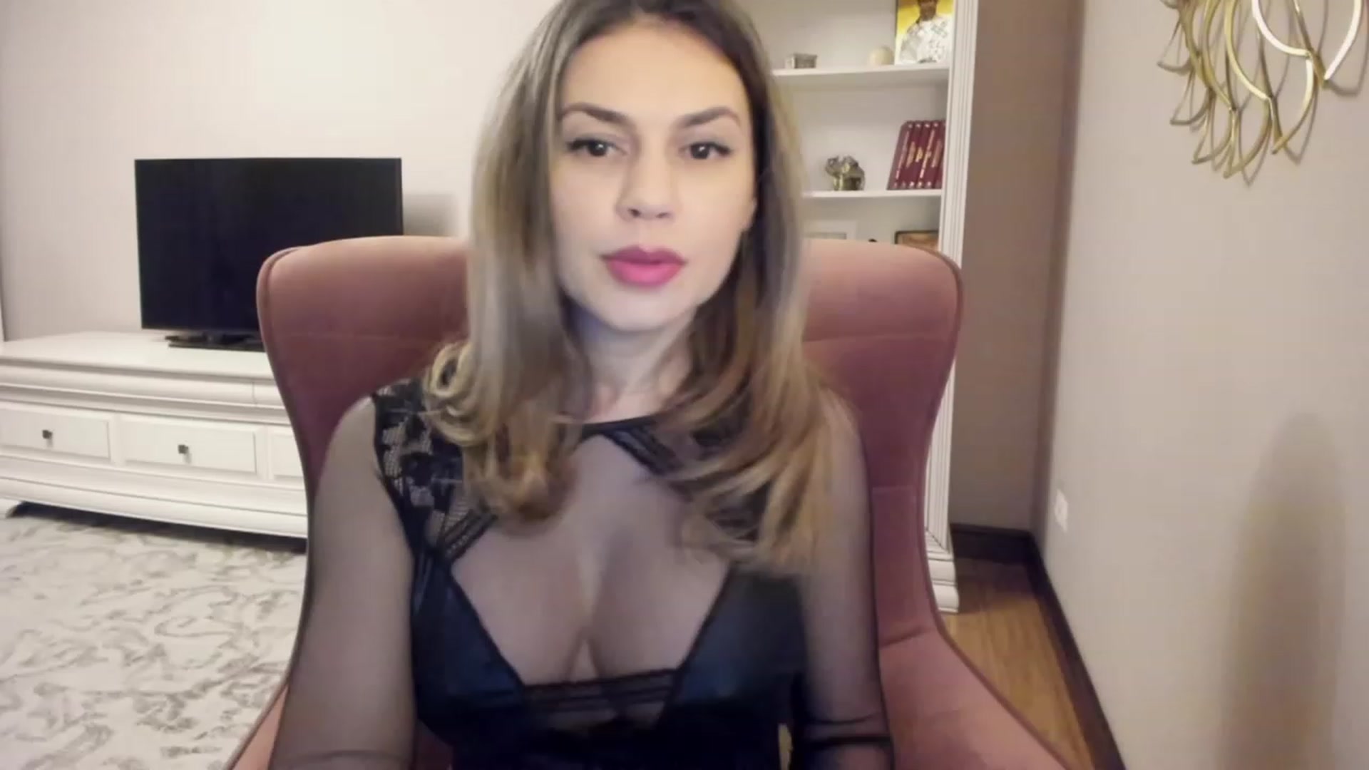 Gallery image thumbnail from Lu126's myfreecams stream on, 01/09/2024, 04:37 image 18 of 20