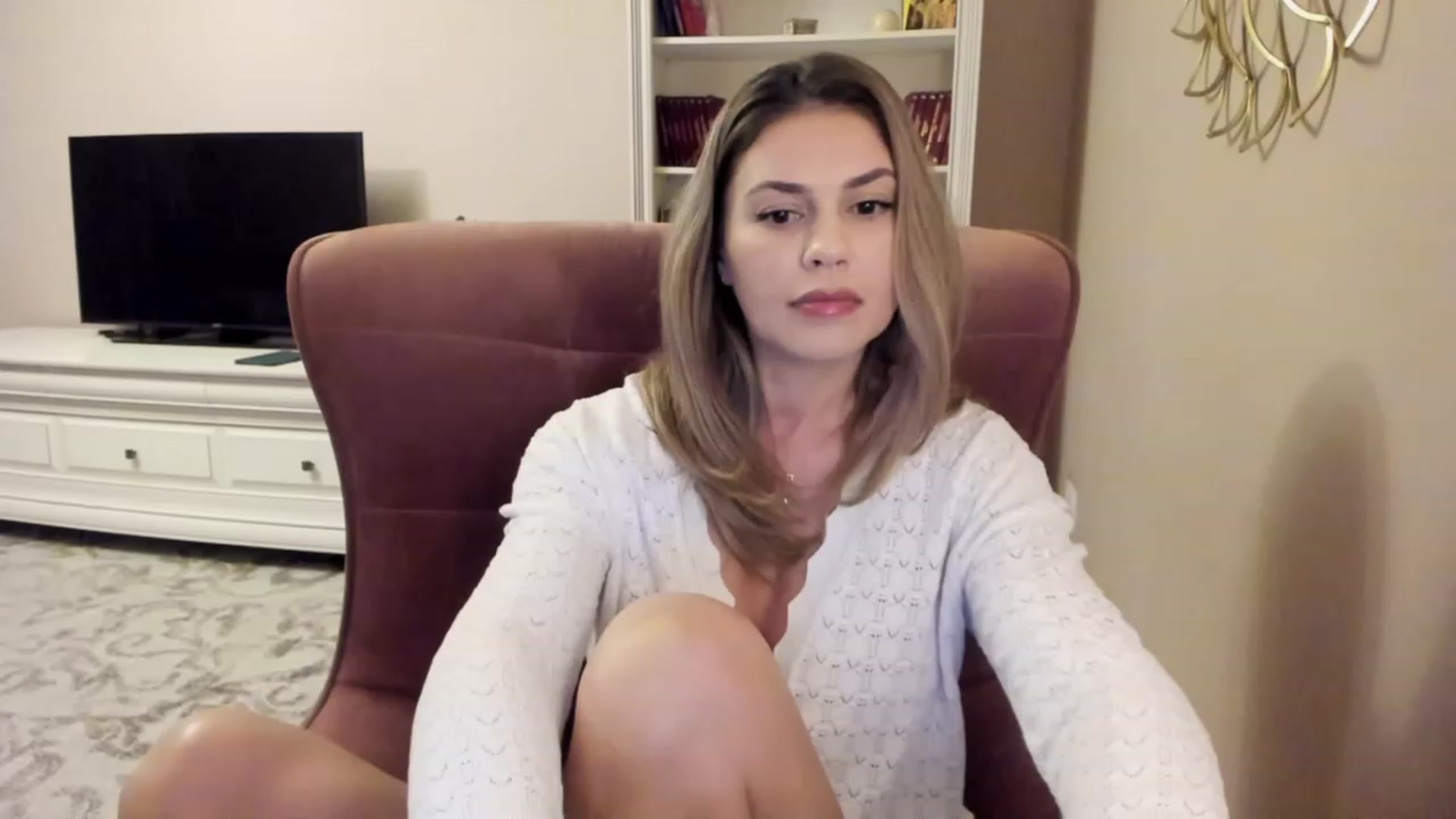Gallery image thumbnail from Lu126's myfreecams stream on, 01/13/2024, 03:27 image 11 of 20