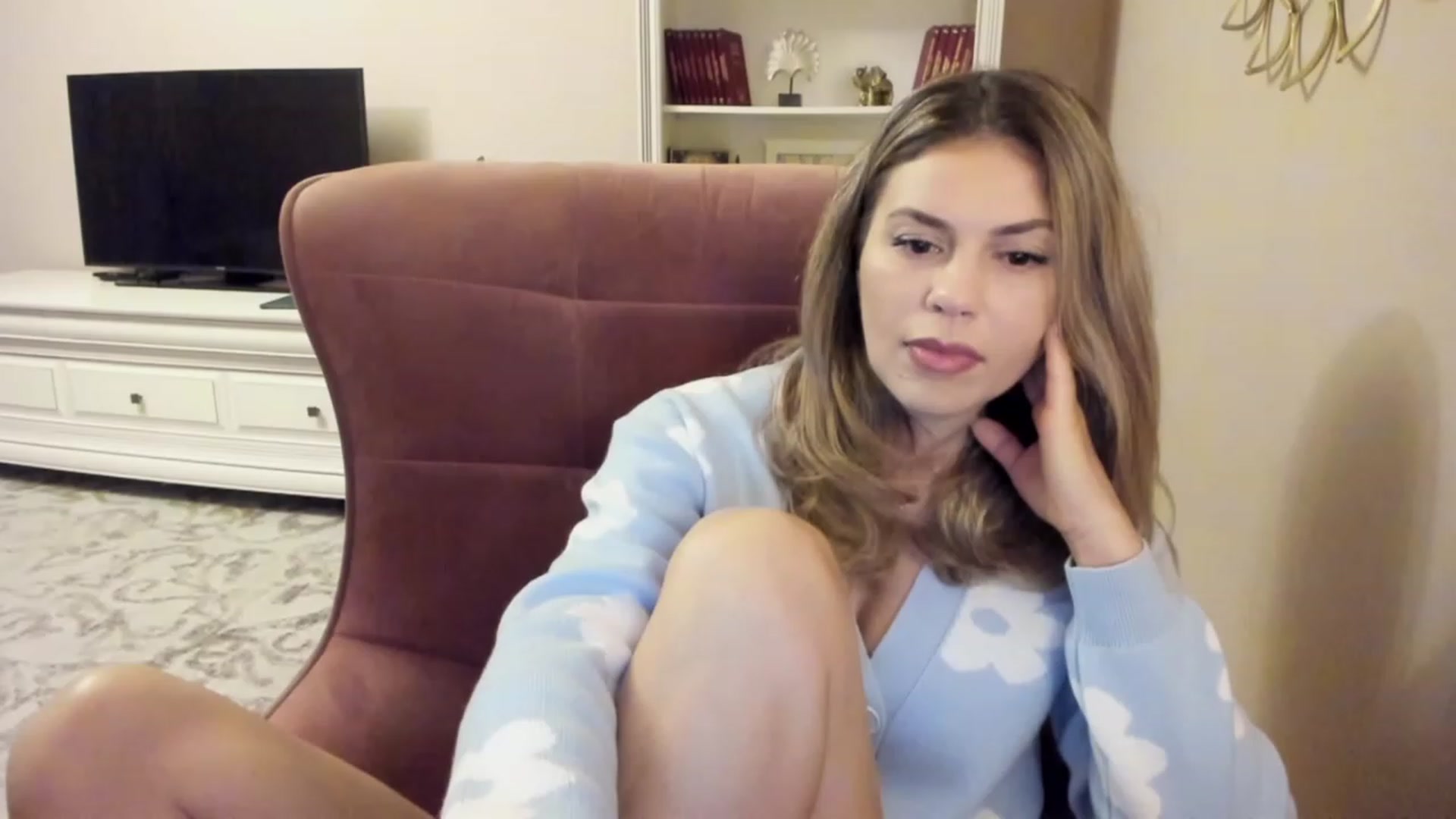 Gallery image thumbnail from Lu126's myfreecams stream on, 01/14/2024, 04:10 image 18 of 20