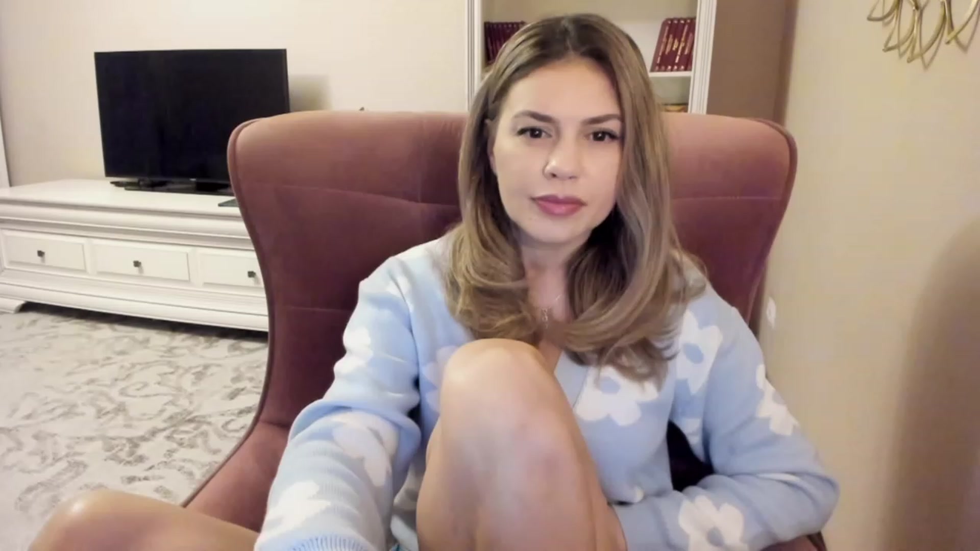 Gallery image thumbnail from Lu126's myfreecams stream on, 01/14/2024, 04:10 image 5 of 20