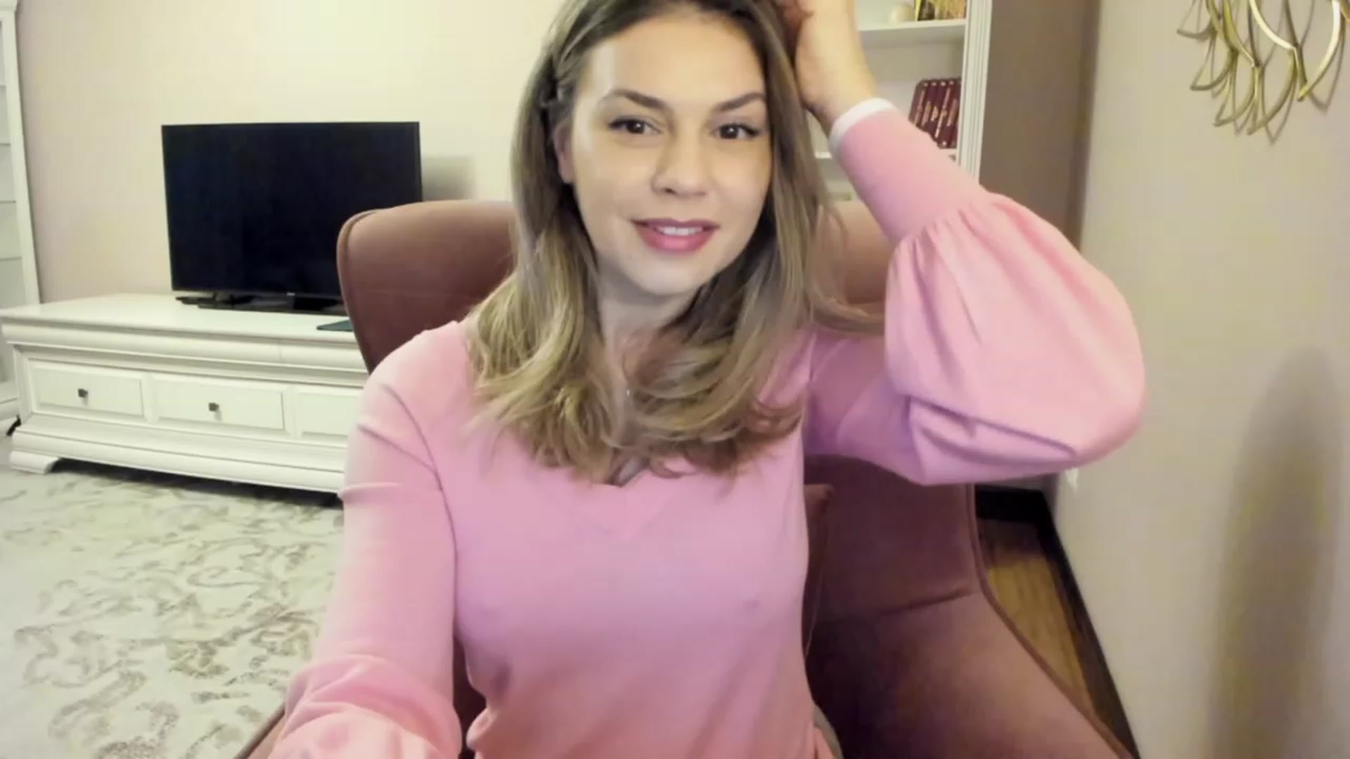Gallery image thumbnail from Lu126's myfreecams stream on, 01/15/2024, 04:59 image 10 of 20