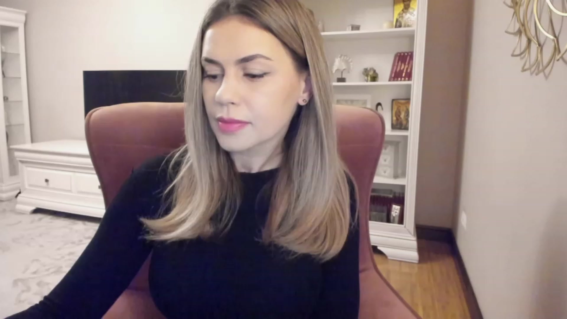 Gallery image thumbnail from Lu126's myfreecams stream on, 01/18/2024, 04:36 image 6 of 20
