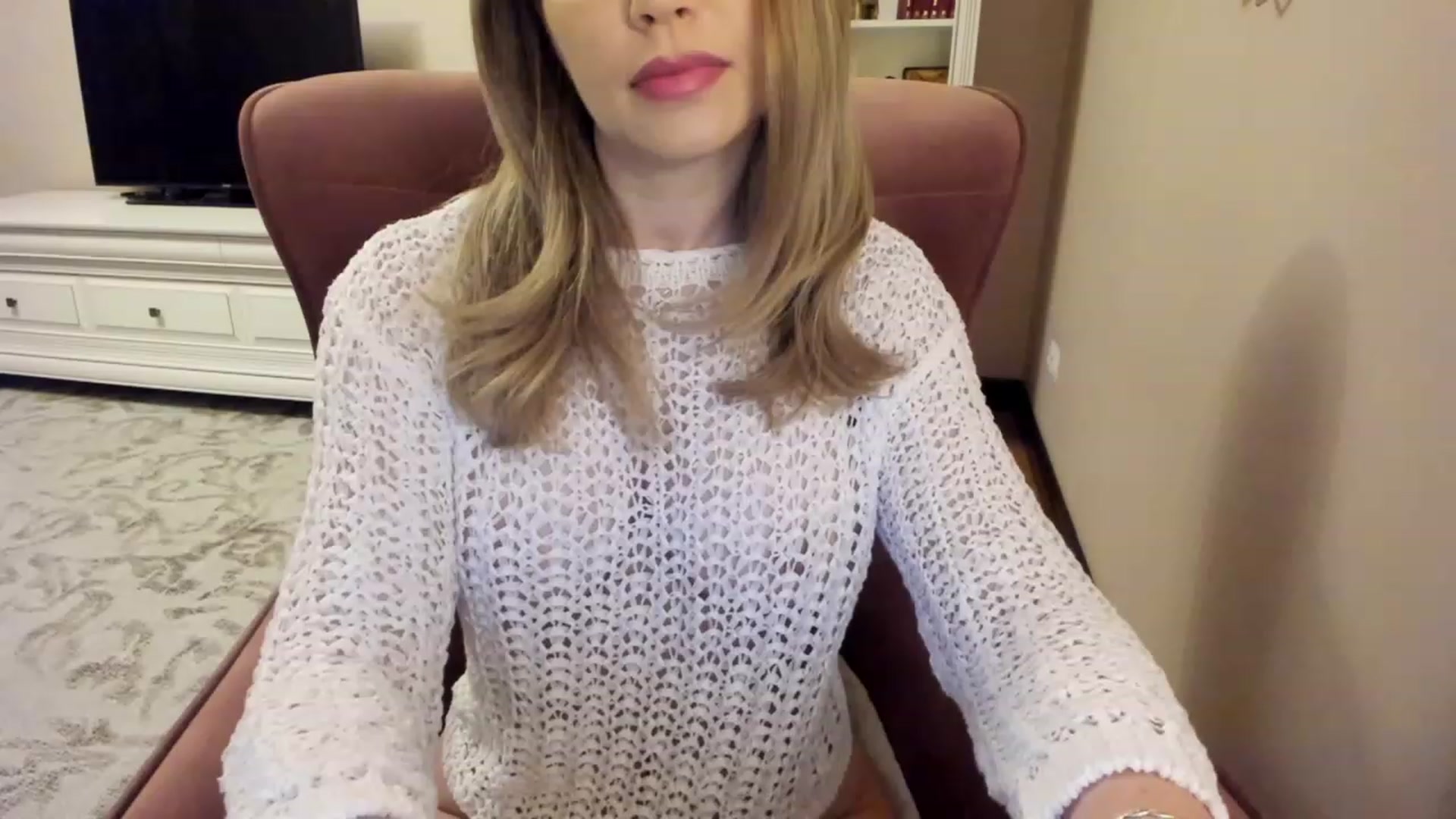 Gallery image thumbnail from Lu126's myfreecams stream on, 01/31/2024, 04:37 image 7 of 20