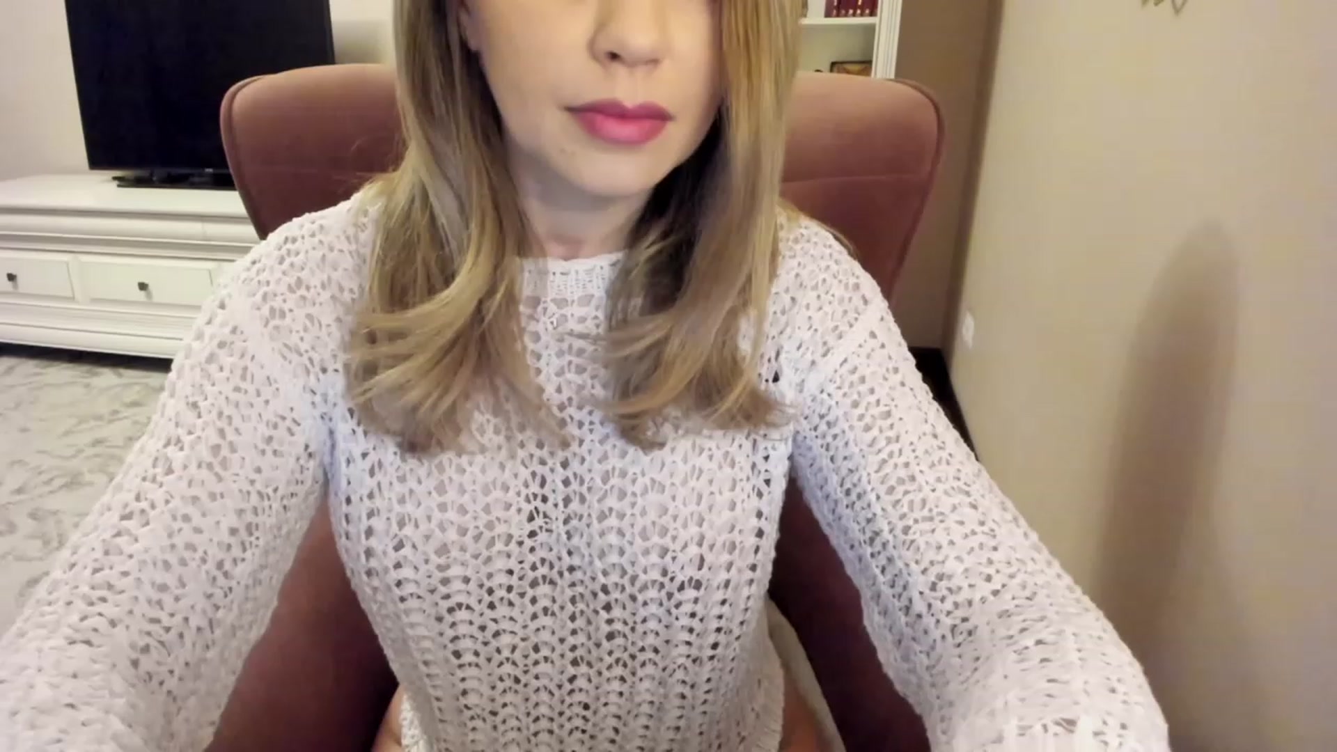 Gallery image thumbnail from Lu126's myfreecams stream on, 01/31/2024, 04:37 image 18 of 20