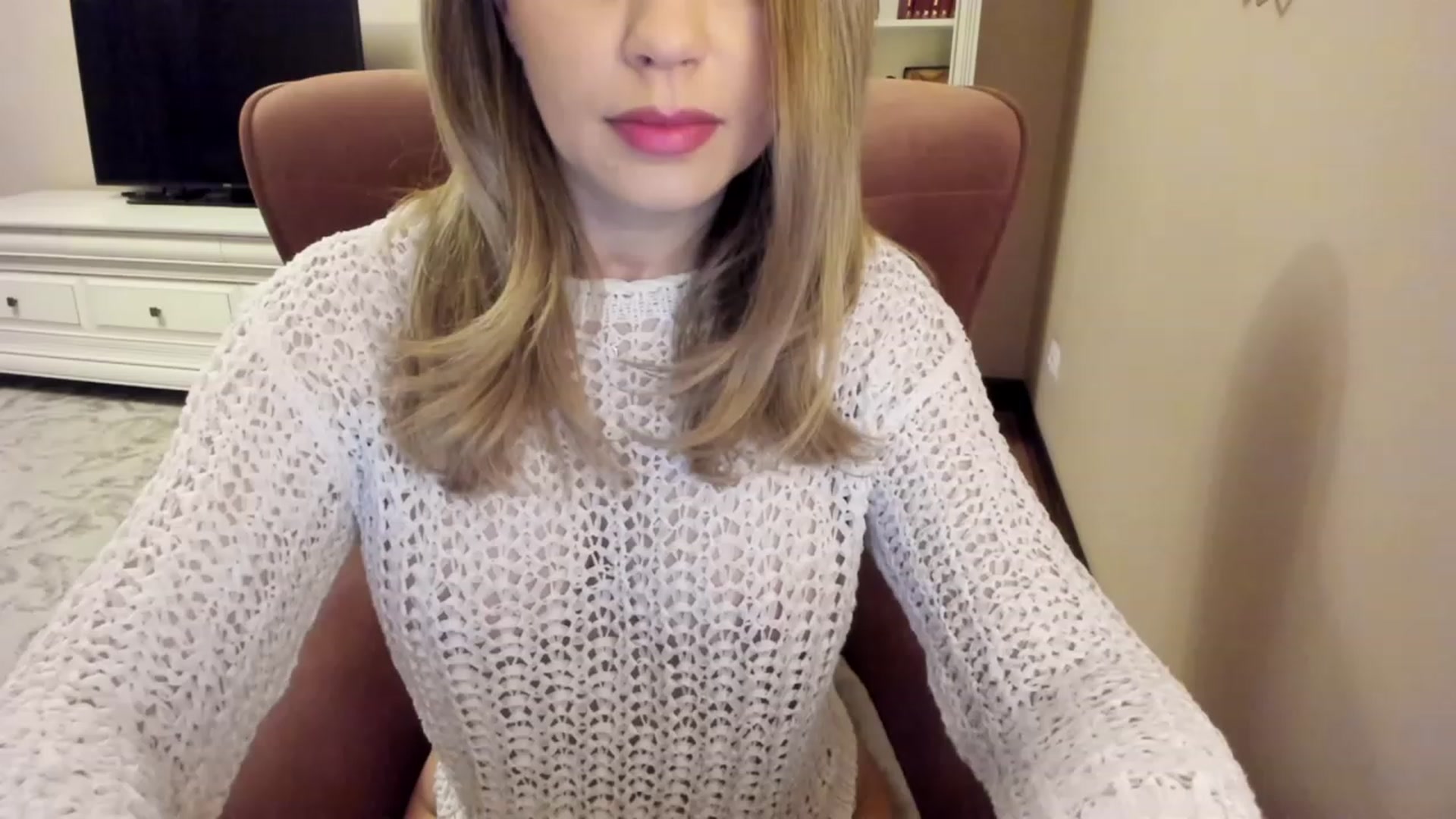 Gallery image thumbnail from Lu126's myfreecams stream on, 01/31/2024, 04:37 image 15 of 20