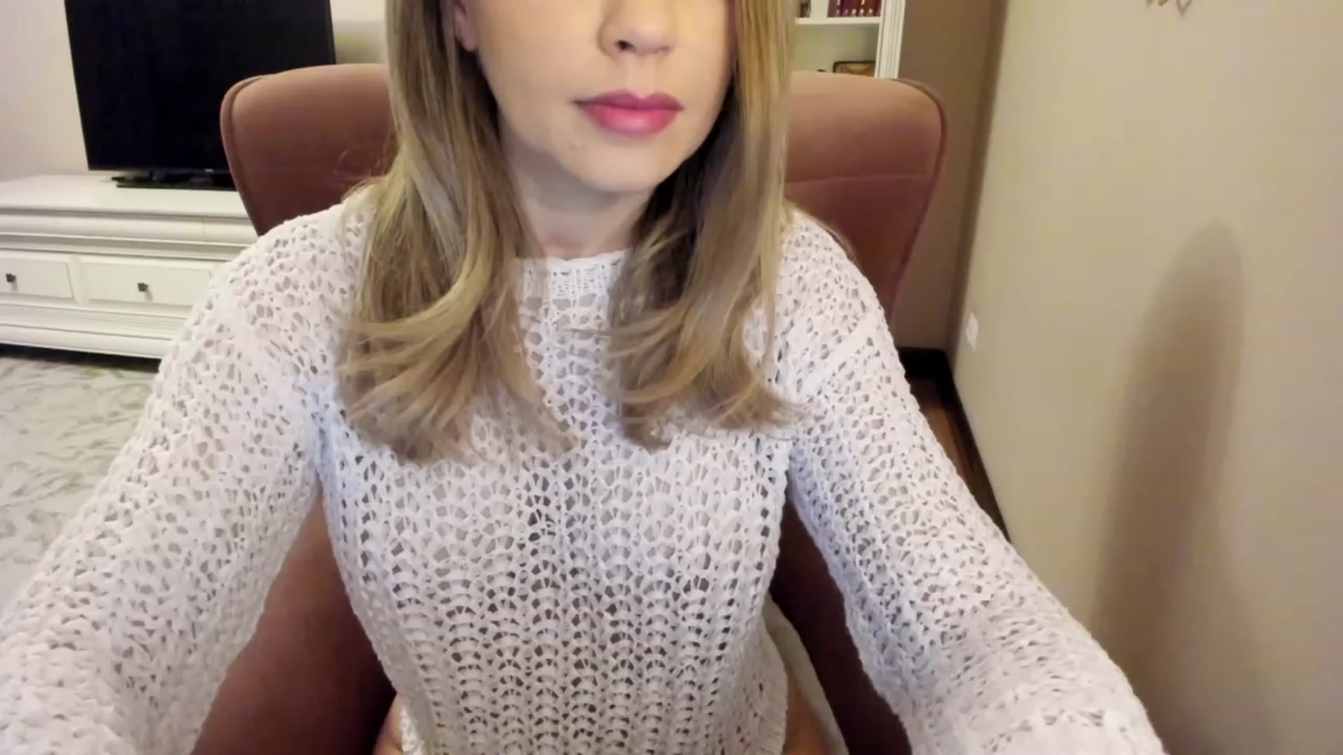 Gallery image thumbnail from Lu126's myfreecams stream on, 01/31/2024, 04:37 image 13 of 20
