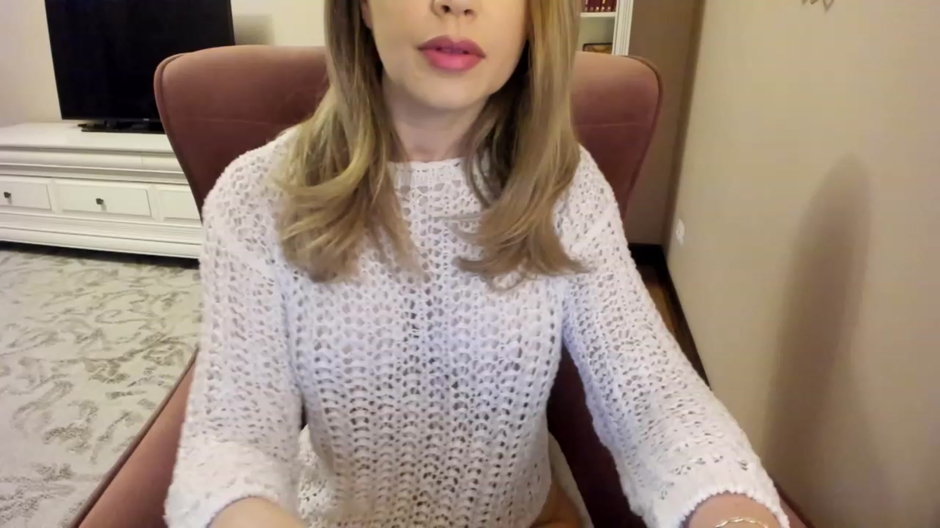 Gallery image thumbnail from Lu126's myfreecams stream on, 01/31/2024, 04:37 image 8 of 20