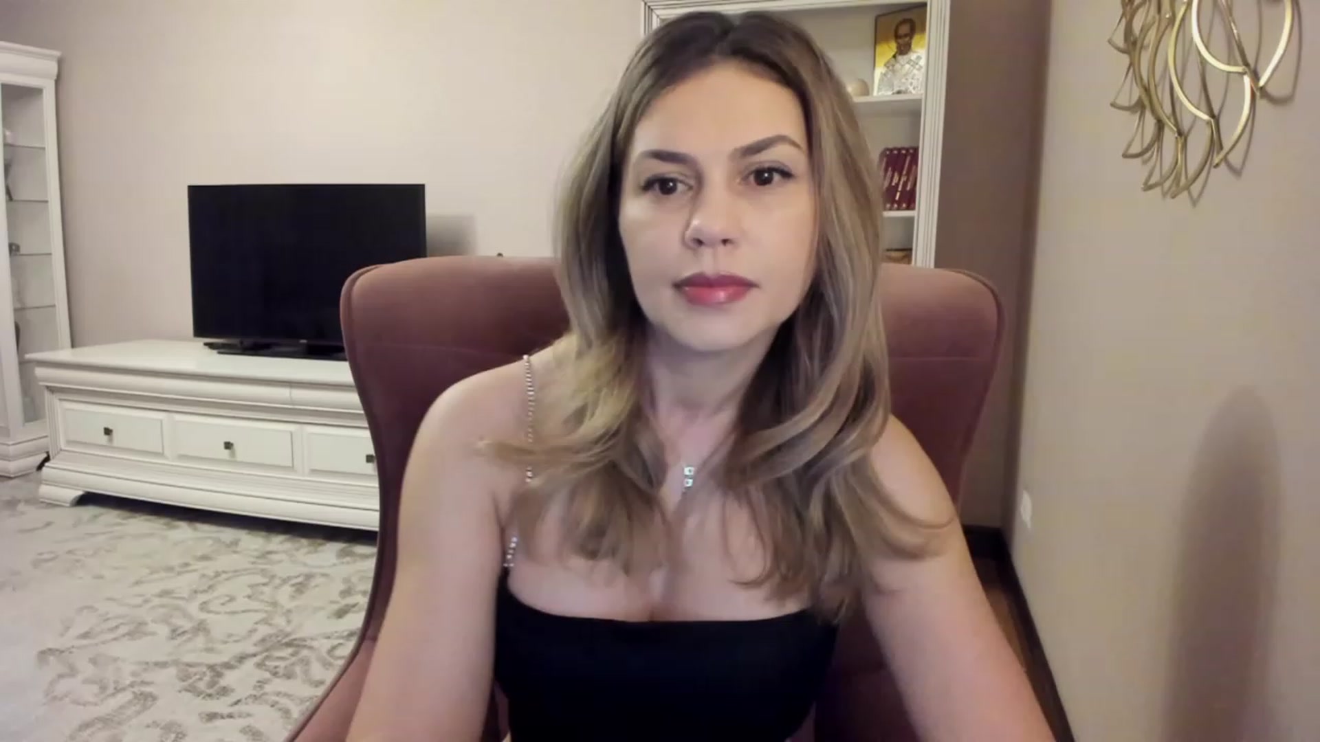 Gallery image thumbnail from Lu126's myfreecams stream on, 02/01/2024, 04:36 image 2 of 20