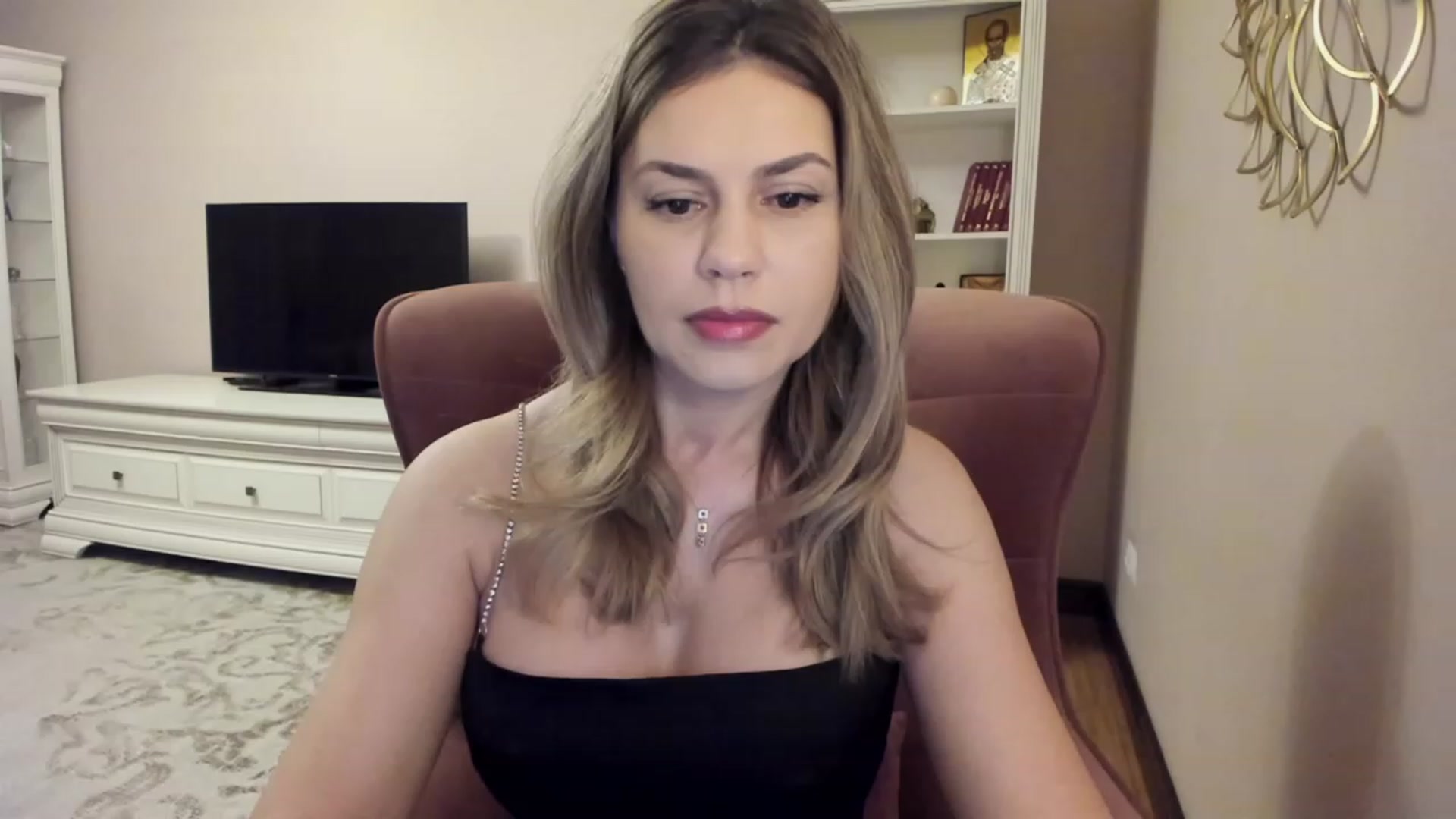 Gallery image thumbnail from Lu126's myfreecams stream on, 02/01/2024, 04:36 image 3 of 20