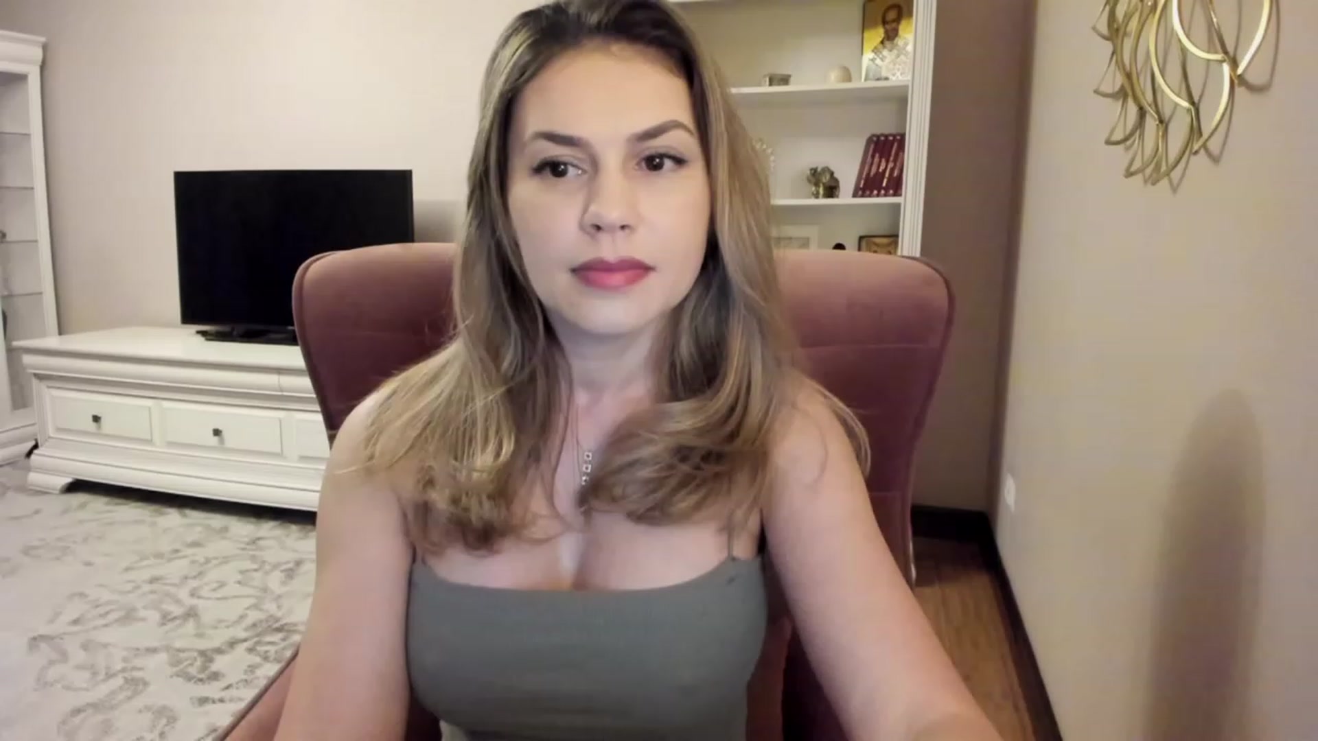 Gallery image thumbnail from Lu126's myfreecams stream on, 02/05/2024, 04:40 image 19 of 20