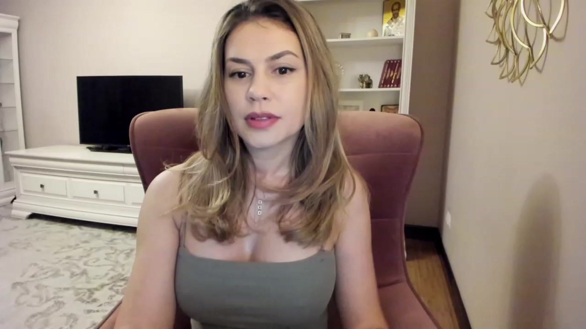 Gallery image thumbnail from Lu126's myfreecams stream on, 02/05/2024, 04:40 image 20 of 20