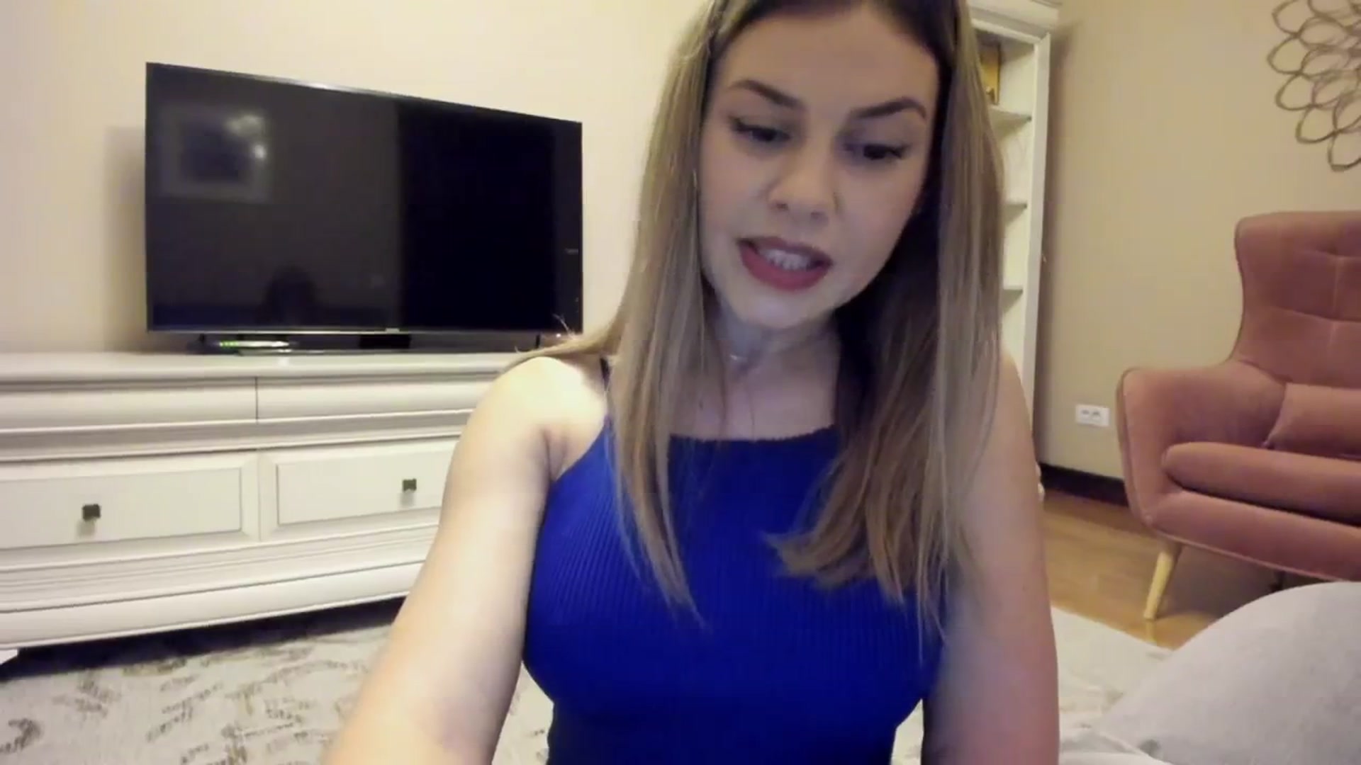 Gallery image thumbnail from Lu126's myfreecams stream on, 02/14/2024, 05:02 image 17 of 20