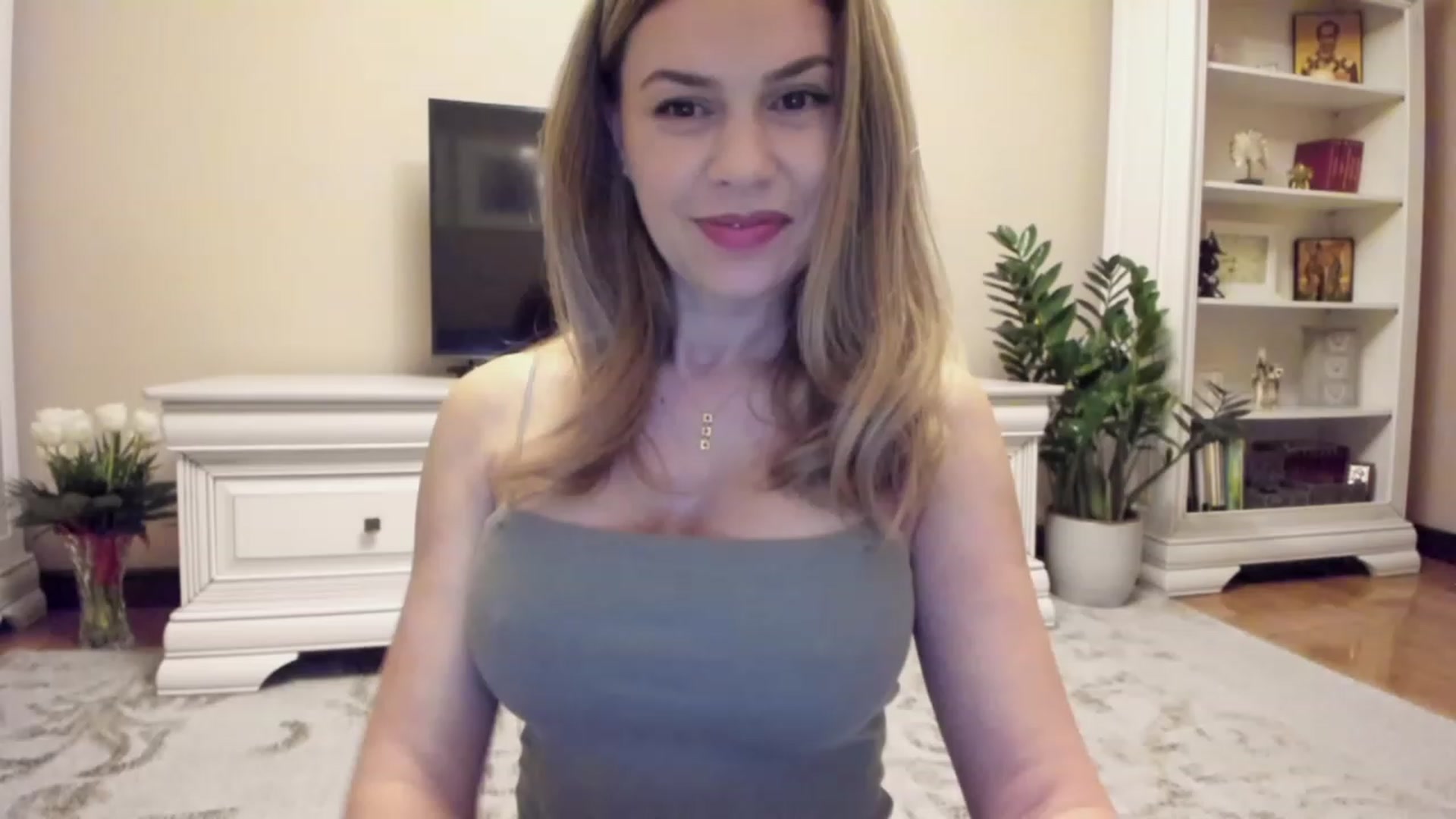 Gallery image thumbnail from Lu126's myfreecams stream on, 02/16/2024, 05:02 image 5 of 20
