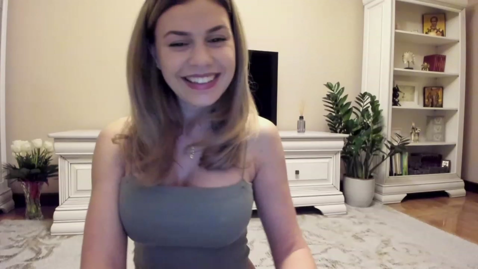 Gallery image thumbnail from Lu126's myfreecams stream on, 02/16/2024, 05:02 image 11 of 20