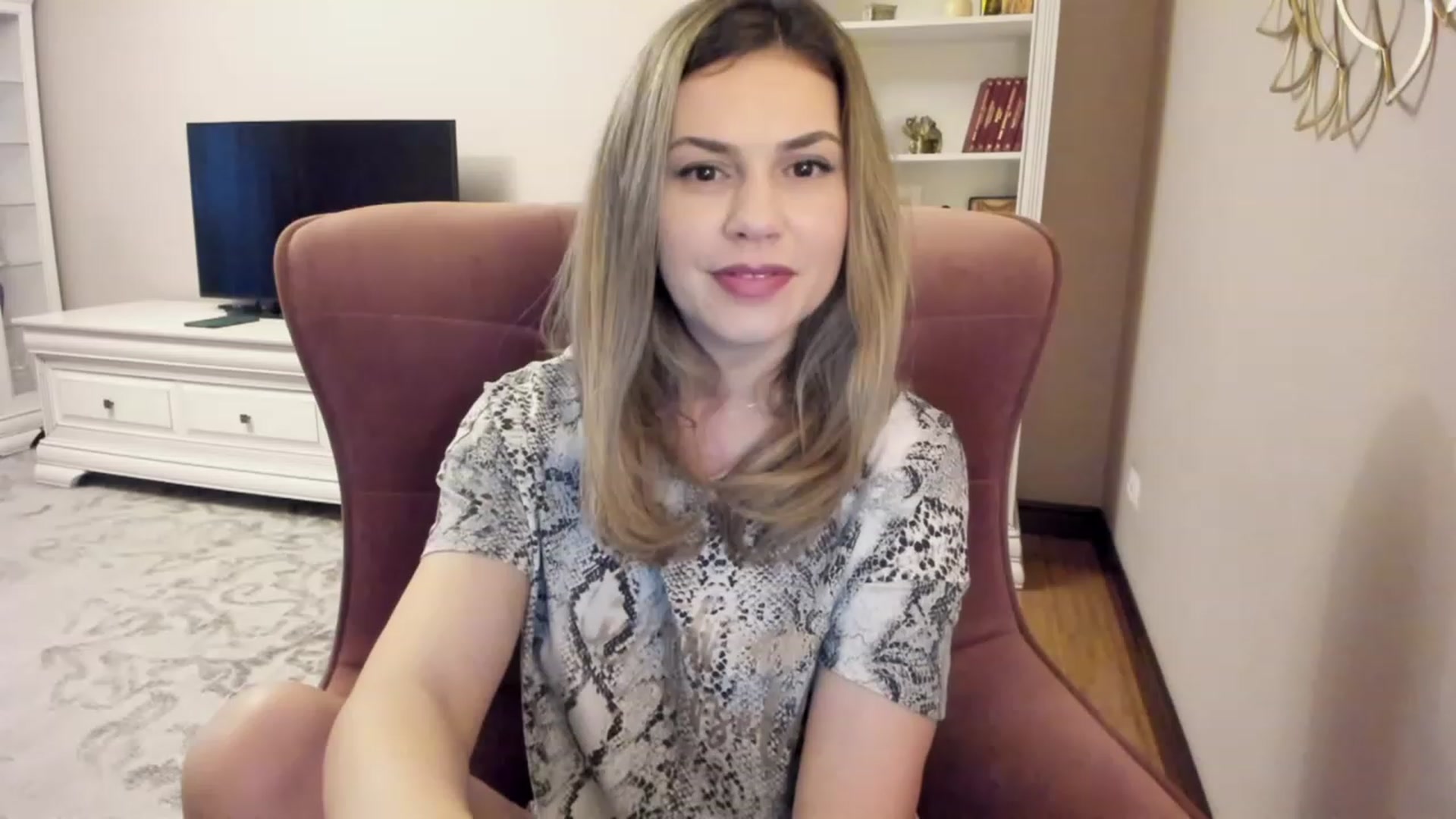 Gallery image thumbnail from Lu126's myfreecams stream on, 02/22/2024, 05:33 image 19 of 20