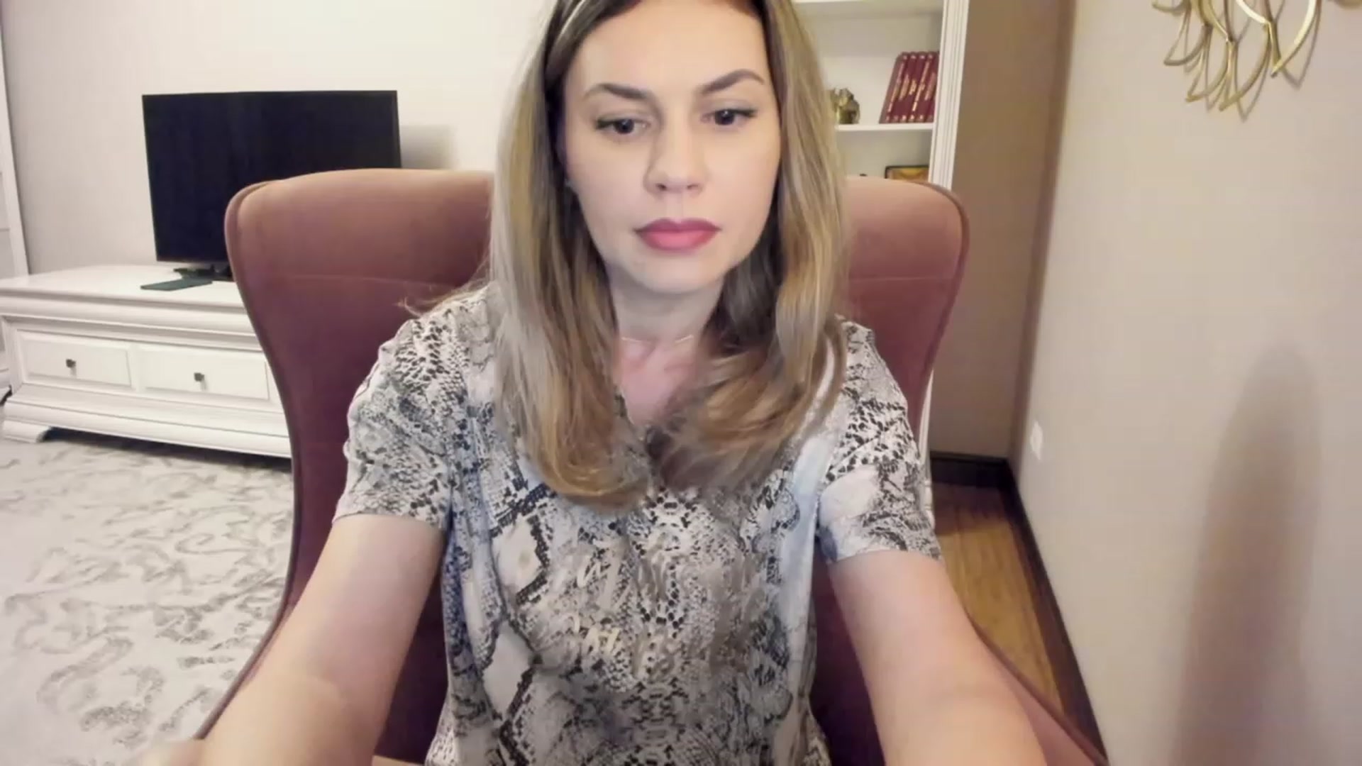 Gallery image thumbnail from Lu126's myfreecams stream on, 02/22/2024, 05:33 image 11 of 20