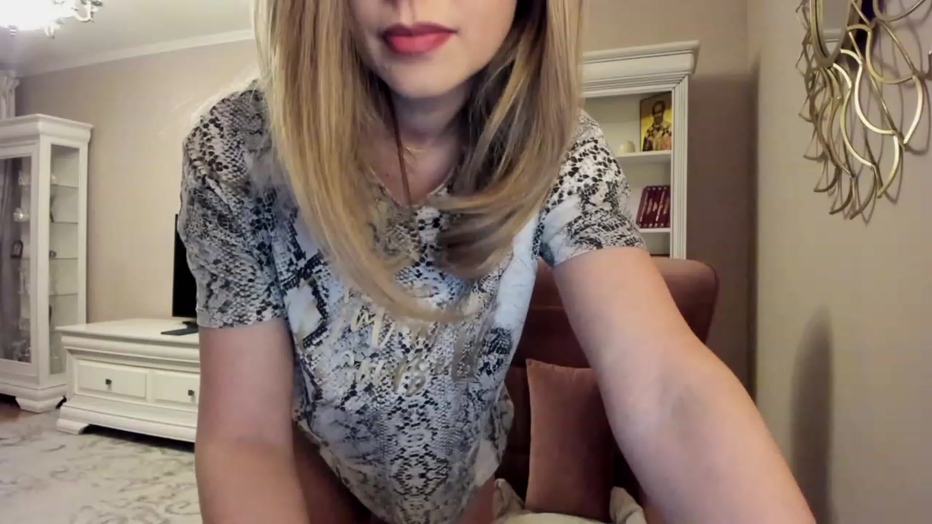 Gallery image thumbnail from Lu126's myfreecams stream on, 02/22/2024, 05:33 image 5 of 20