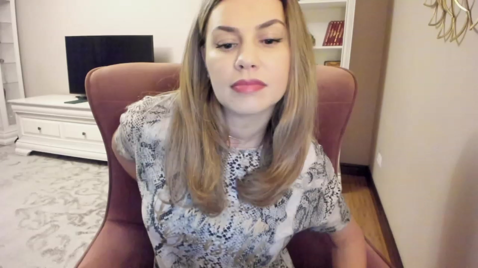 Gallery image thumbnail from Lu126's myfreecams stream on, 02/22/2024, 05:33 image 12 of 20