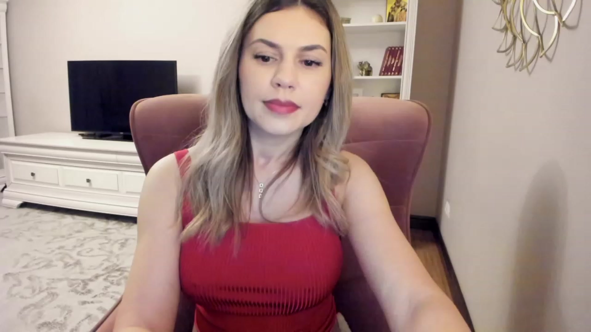Gallery image thumbnail from Lu126's myfreecams stream on, 02/23/2024, 03:56 image 17 of 20