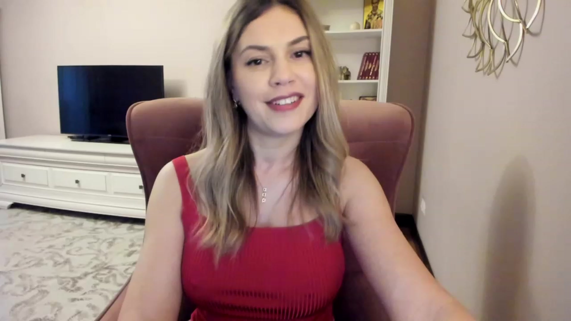 Gallery image thumbnail from Lu126's myfreecams stream on, 02/23/2024, 05:51 image 18 of 20
