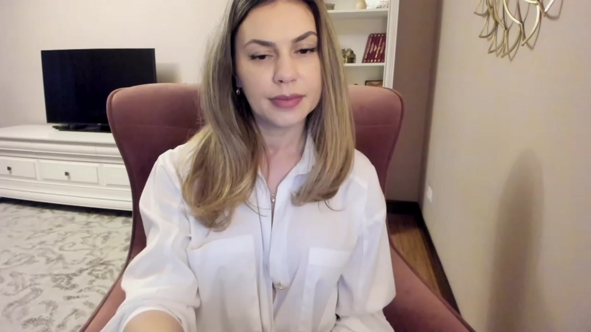 Gallery image thumbnail from Lu126's myfreecams stream on, 03/03/2024, 05:16 image 18 of 20