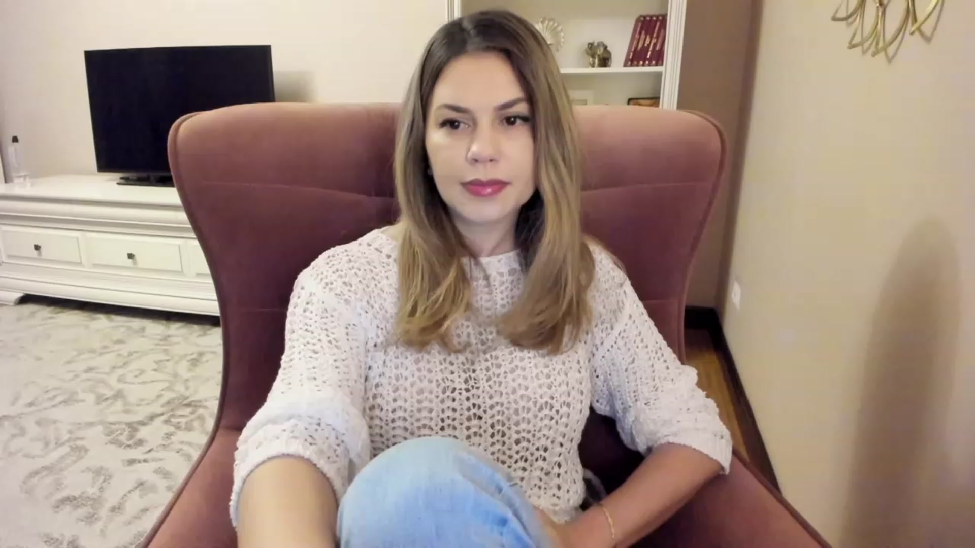 Gallery image thumbnail from Lu126's myfreecams stream on, 03/06/2024, 03:37 image 11 of 20