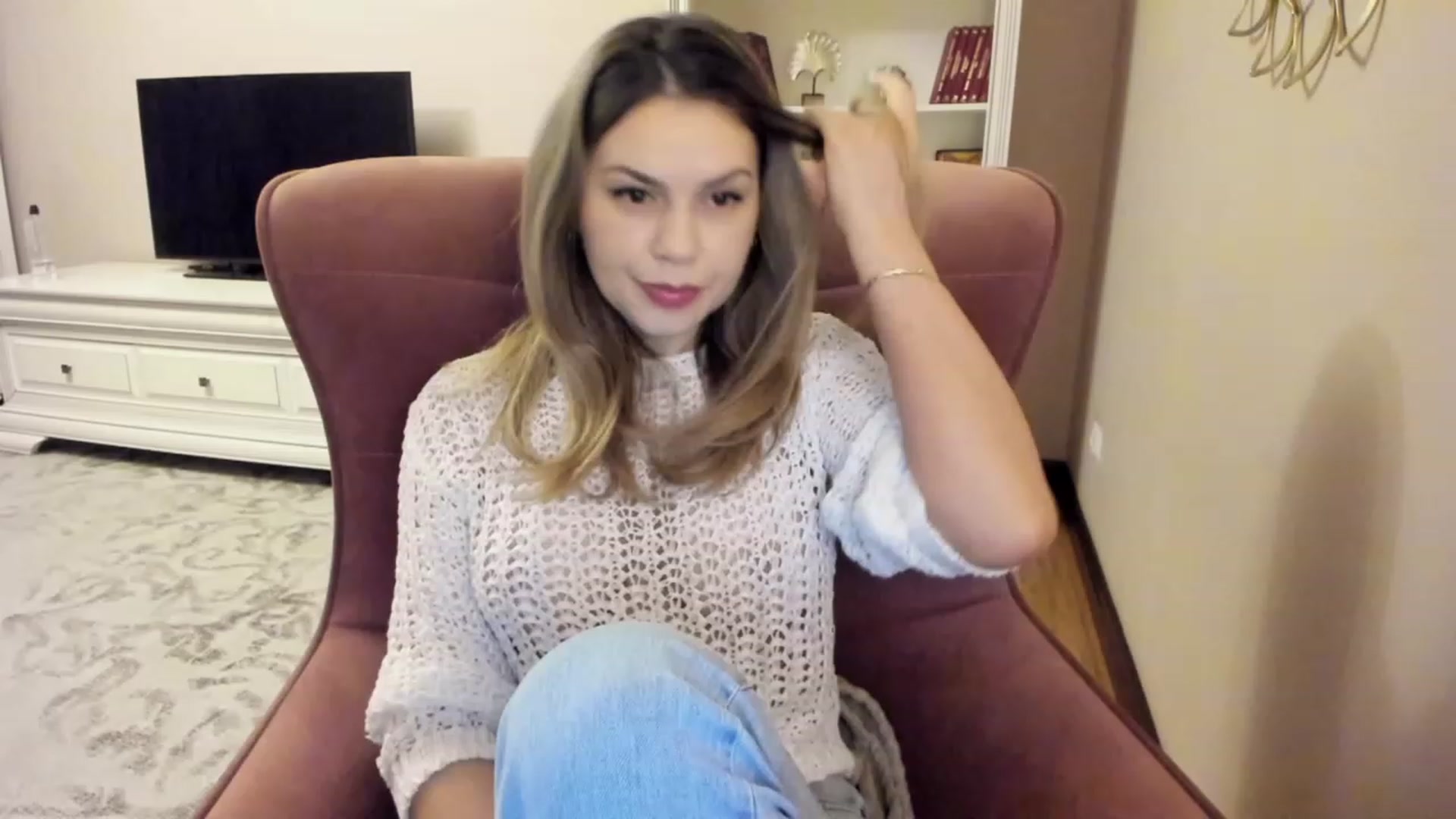 Gallery image thumbnail from Lu126's myfreecams stream on, 03/06/2024, 03:37 image 8 of 20
