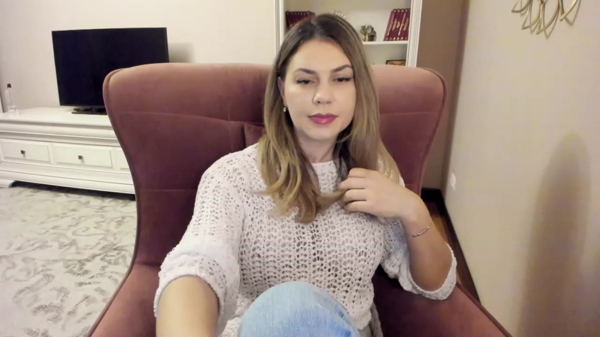 Gallery image thumbnail from Lu126's myfreecams stream on, 03/06/2024, 03:37 image 18 of 20