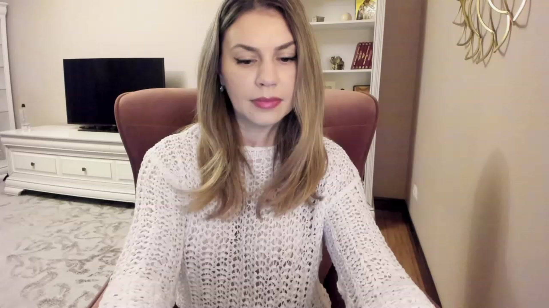 Gallery image thumbnail from Lu126's myfreecams stream on, 03/06/2024, 04:34 image 20 of 20