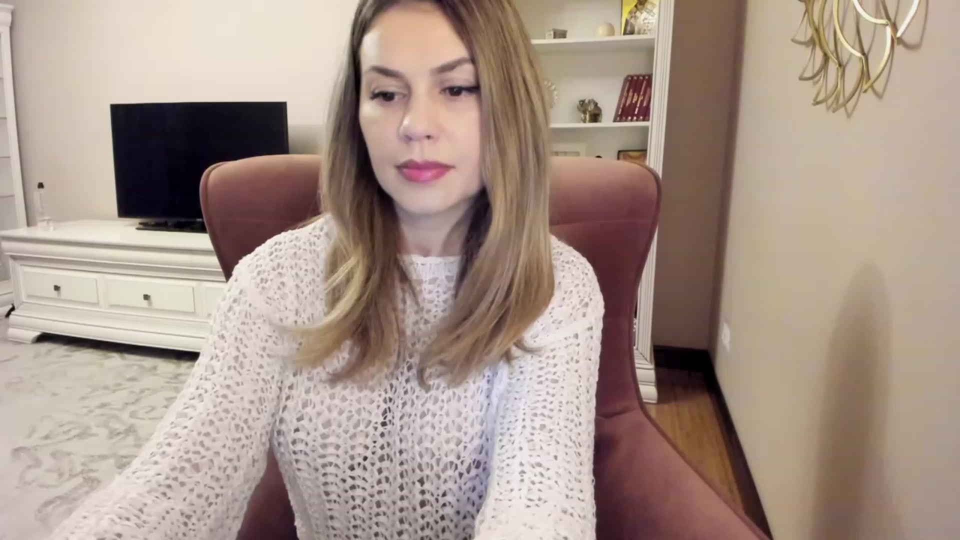 Gallery image thumbnail from Lu126's myfreecams stream on, 03/06/2024, 04:34 image 19 of 20