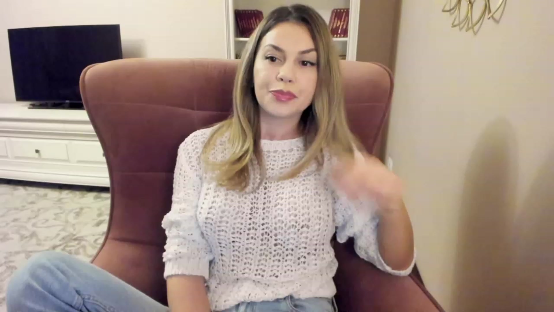 Gallery image thumbnail from Lu126's myfreecams stream on, 03/06/2024, 04:34 image 11 of 20