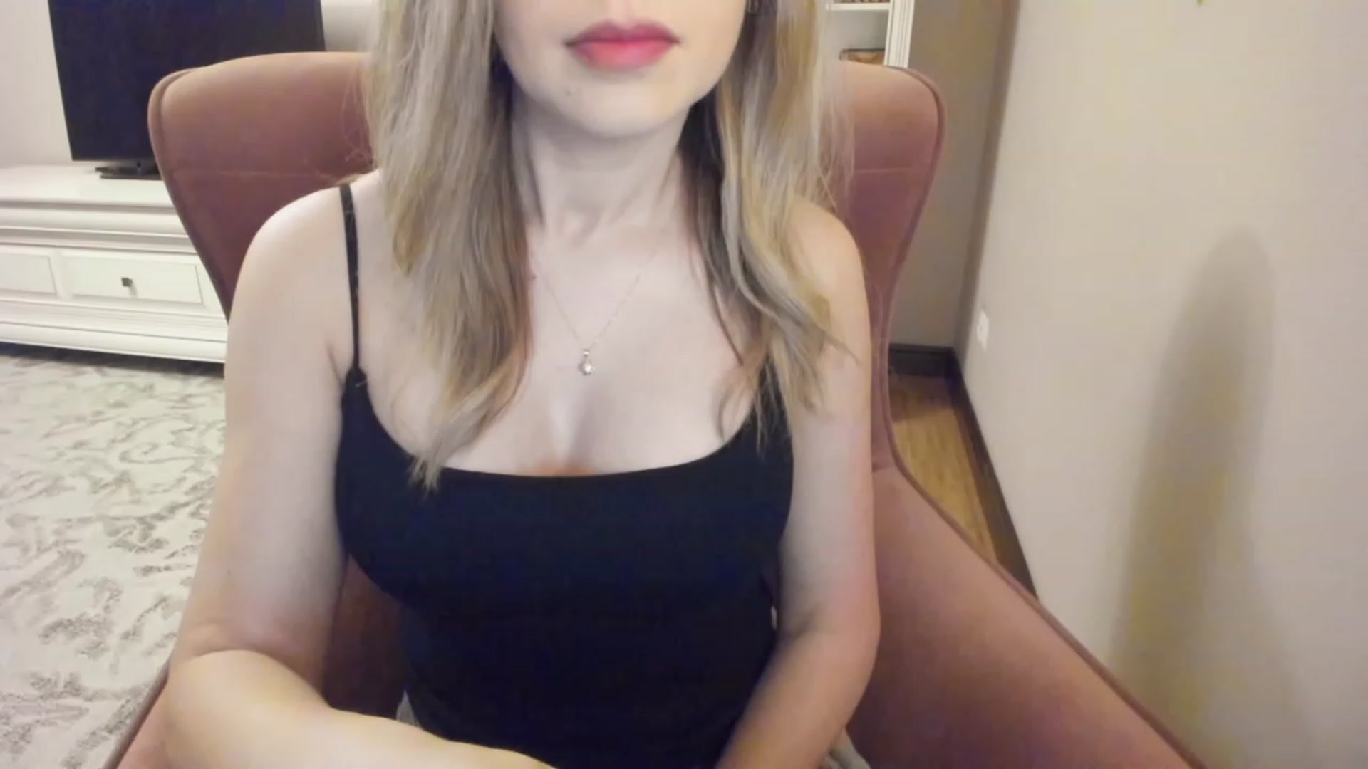 Gallery image thumbnail from Lu126's myfreecams stream on, 03/07/2024, 04:04 image 11 of 20