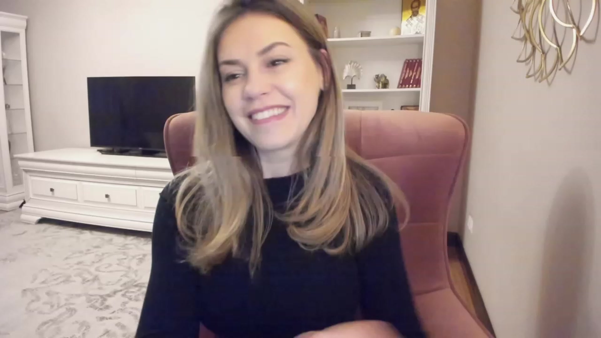 Gallery image thumbnail from Lu126's myfreecams stream on, 03/13/2024, 04:56 image 10 of 20