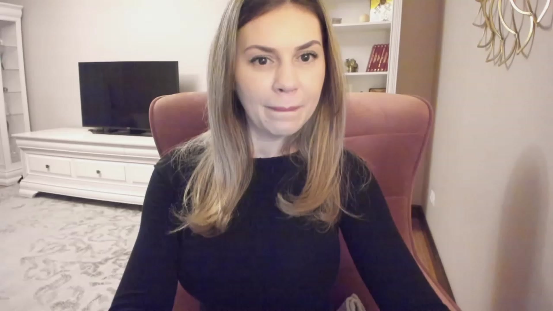 Gallery image thumbnail from Lu126's myfreecams stream on, 03/13/2024, 04:56 image 20 of 20