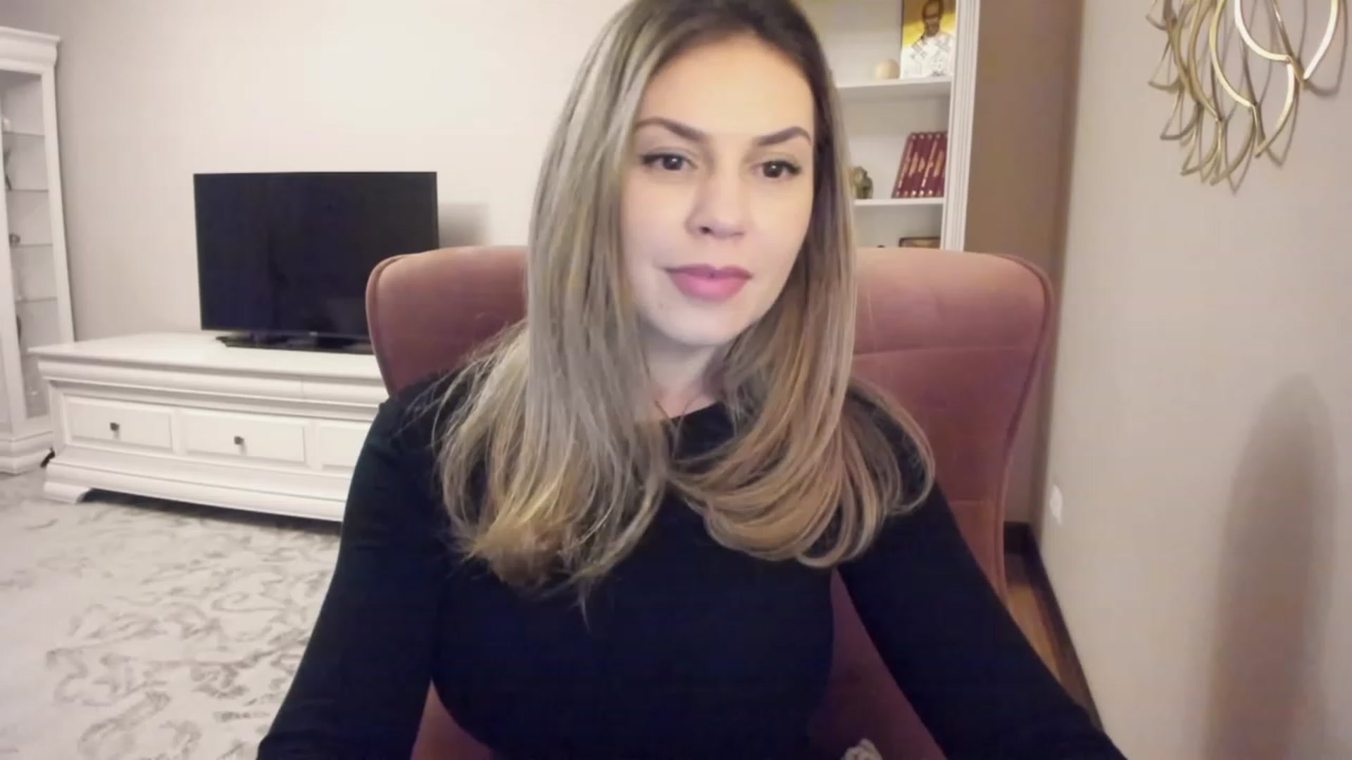 Gallery image thumbnail from Lu126's myfreecams stream on, 03/13/2024, 04:56 image 14 of 20