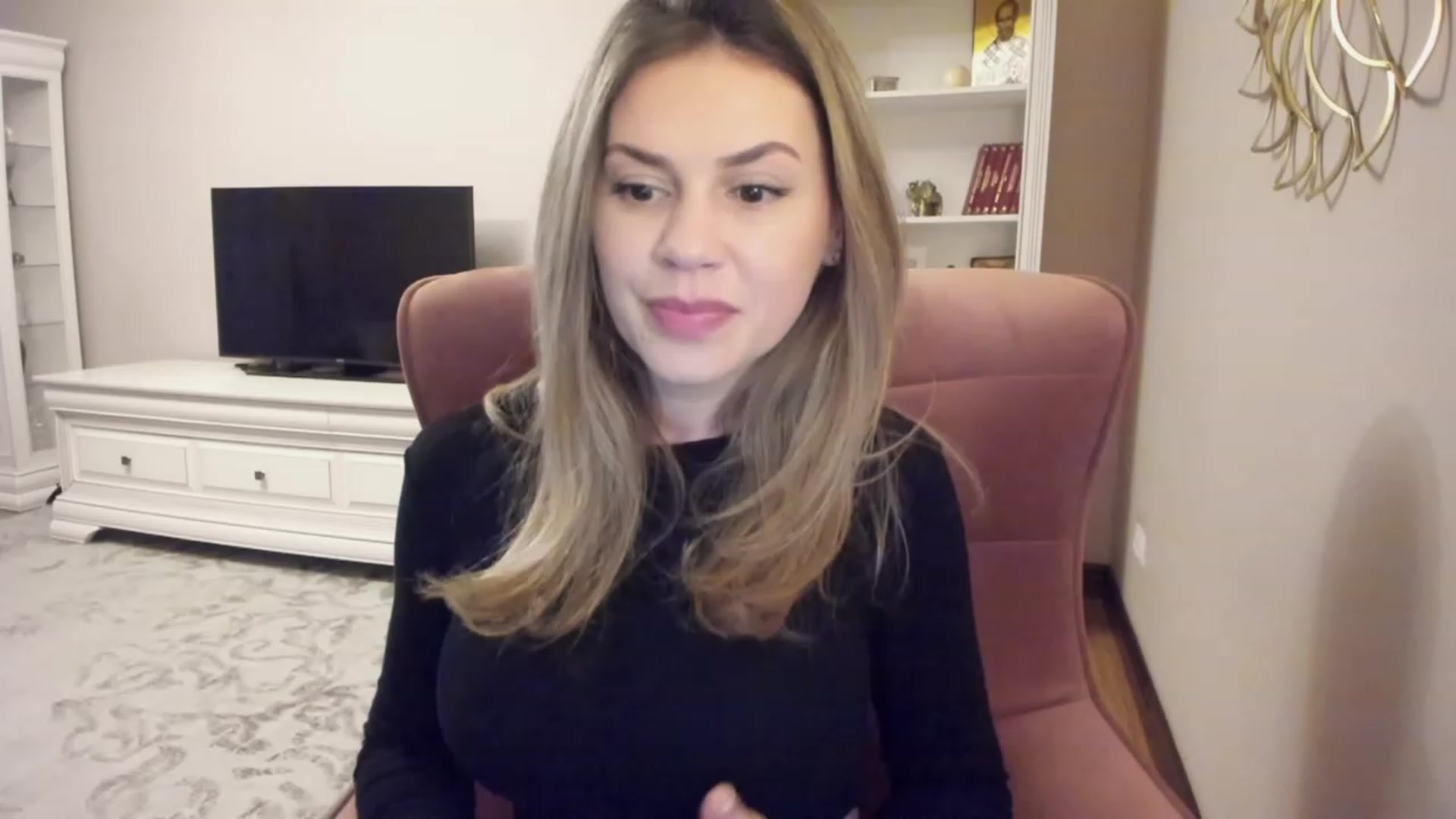 Gallery image thumbnail from Lu126's myfreecams stream on, 03/13/2024, 04:56 image 15 of 20