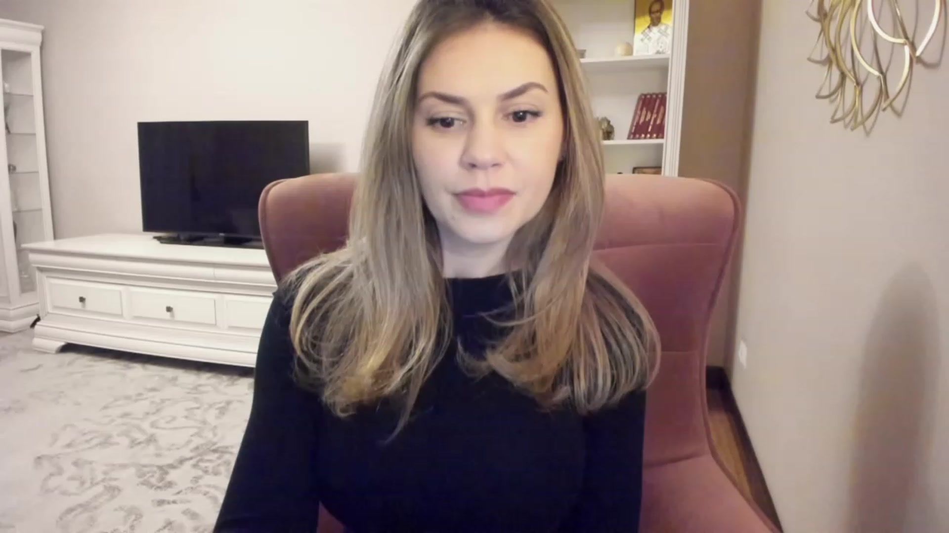 Gallery image thumbnail from Lu126's myfreecams stream on, 03/13/2024, 04:56 image 9 of 20