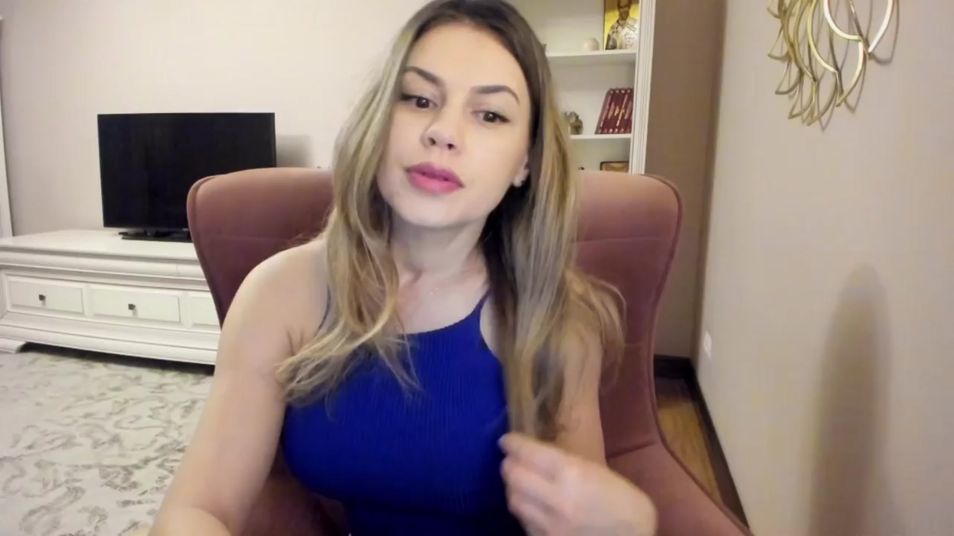 Gallery image thumbnail from Lu126's myfreecams stream on, 03/25/2024, 03:31 image 19 of 20