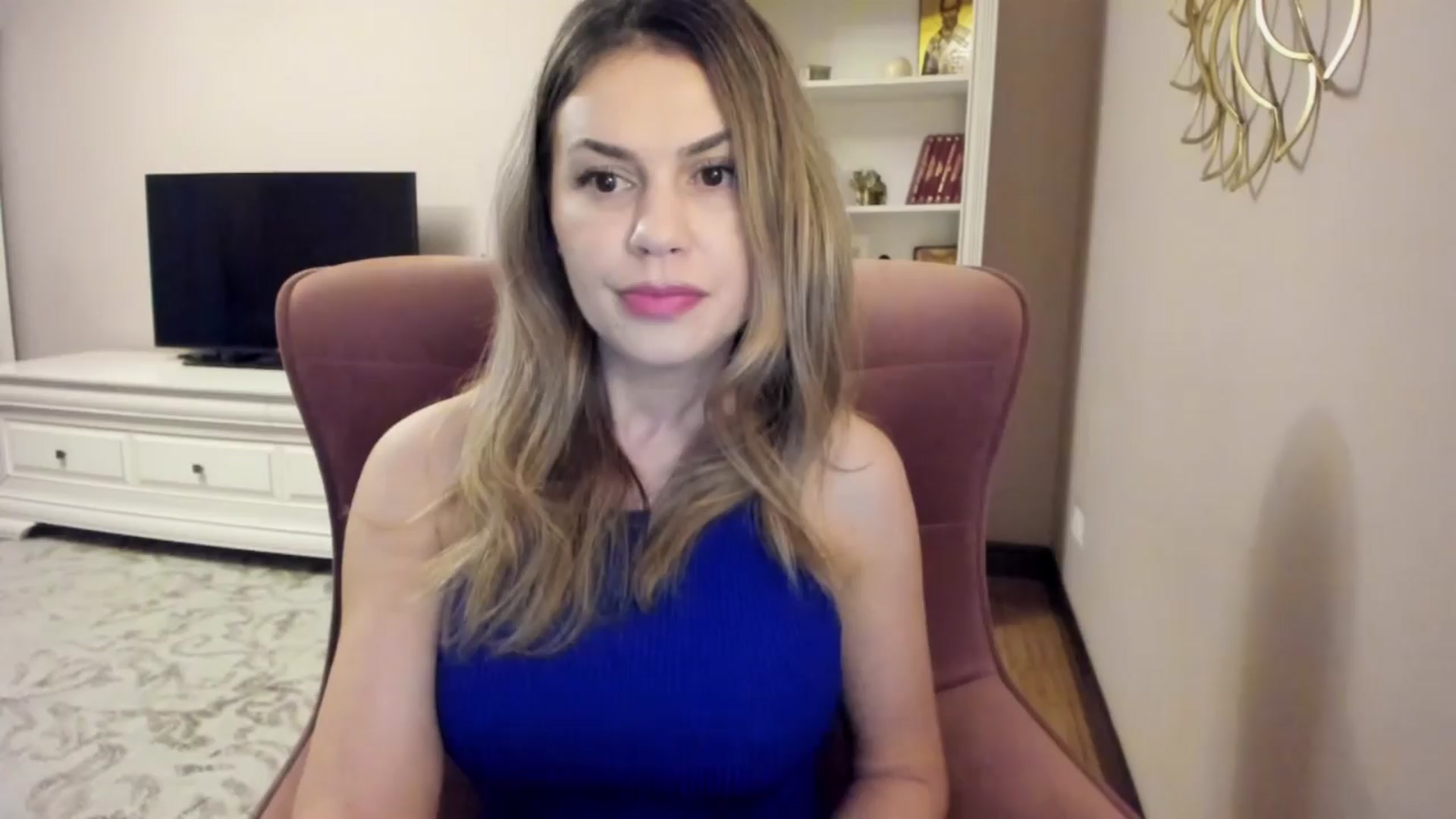 Gallery image thumbnail from Lu126's myfreecams stream on, 03/25/2024, 04:16 image 9 of 20