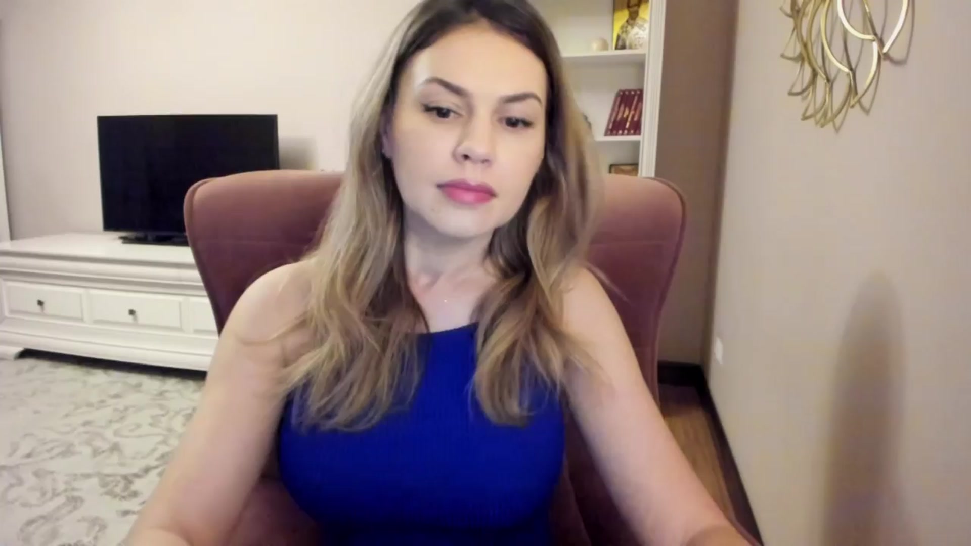 Gallery image thumbnail from Lu126's myfreecams stream on, 03/25/2024, 04:16 image 10 of 20
