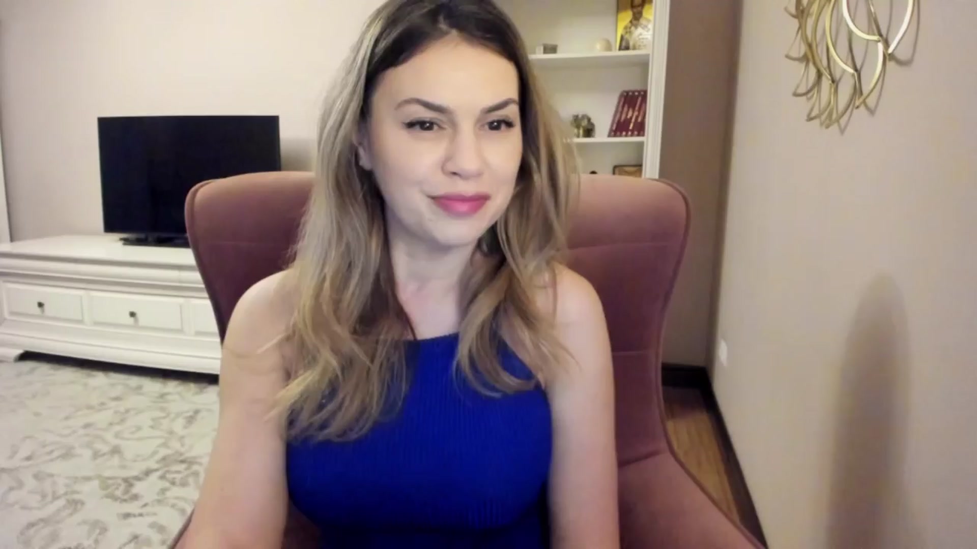 Gallery image thumbnail from Lu126's myfreecams stream on, 03/25/2024, 04:16 image 14 of 20