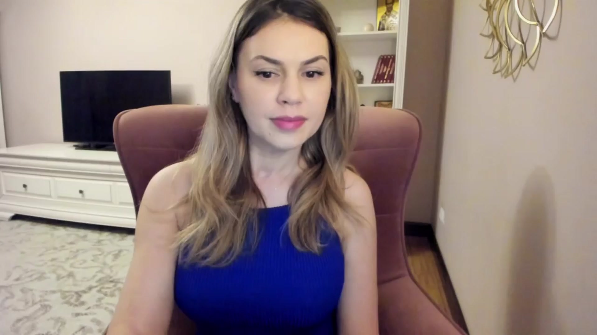 Gallery image thumbnail from Lu126's myfreecams stream on, 03/25/2024, 04:16 image 11 of 20