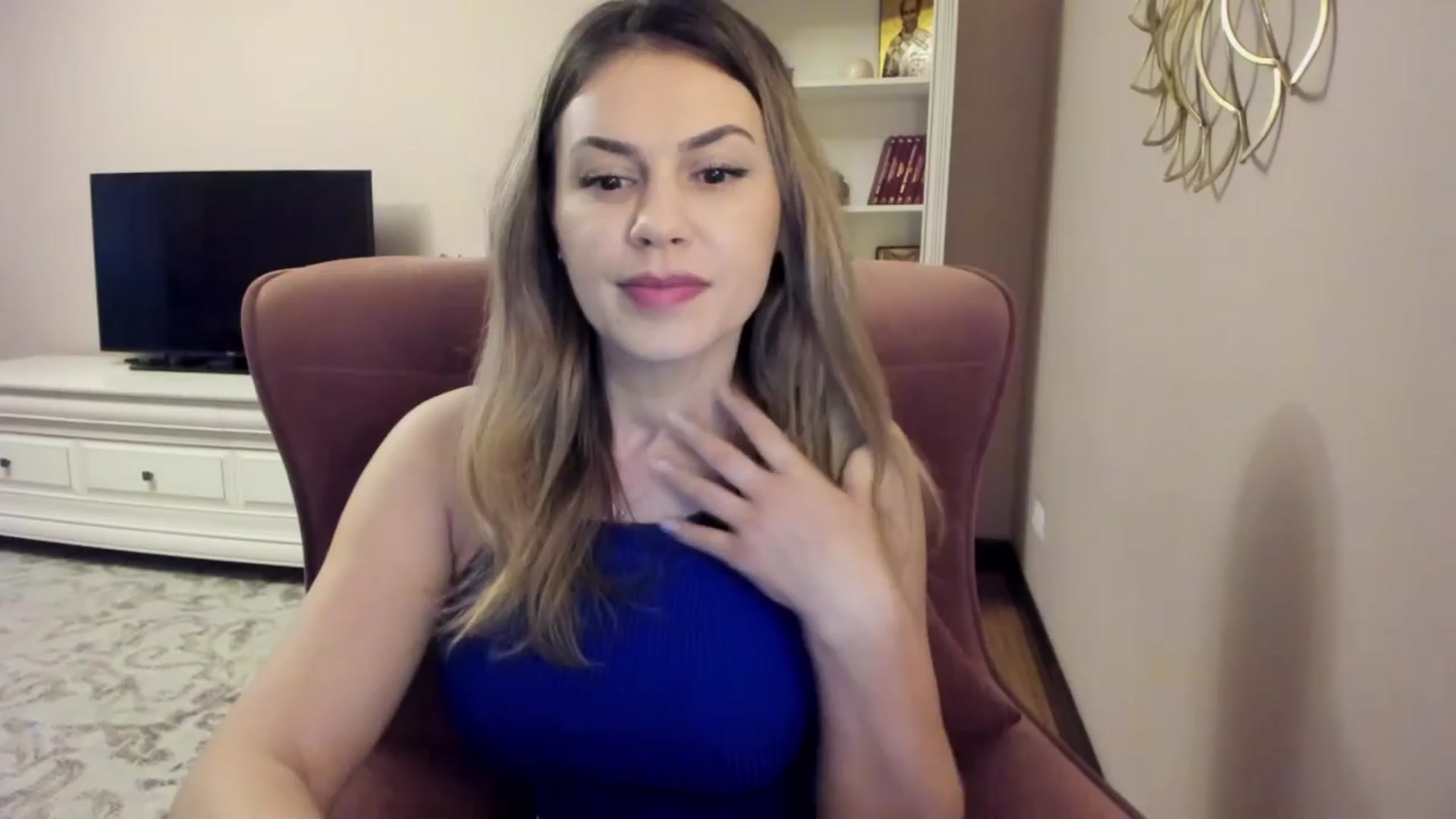 Gallery image thumbnail from Lu126's myfreecams stream on, 03/25/2024, 04:39 image 17 of 20