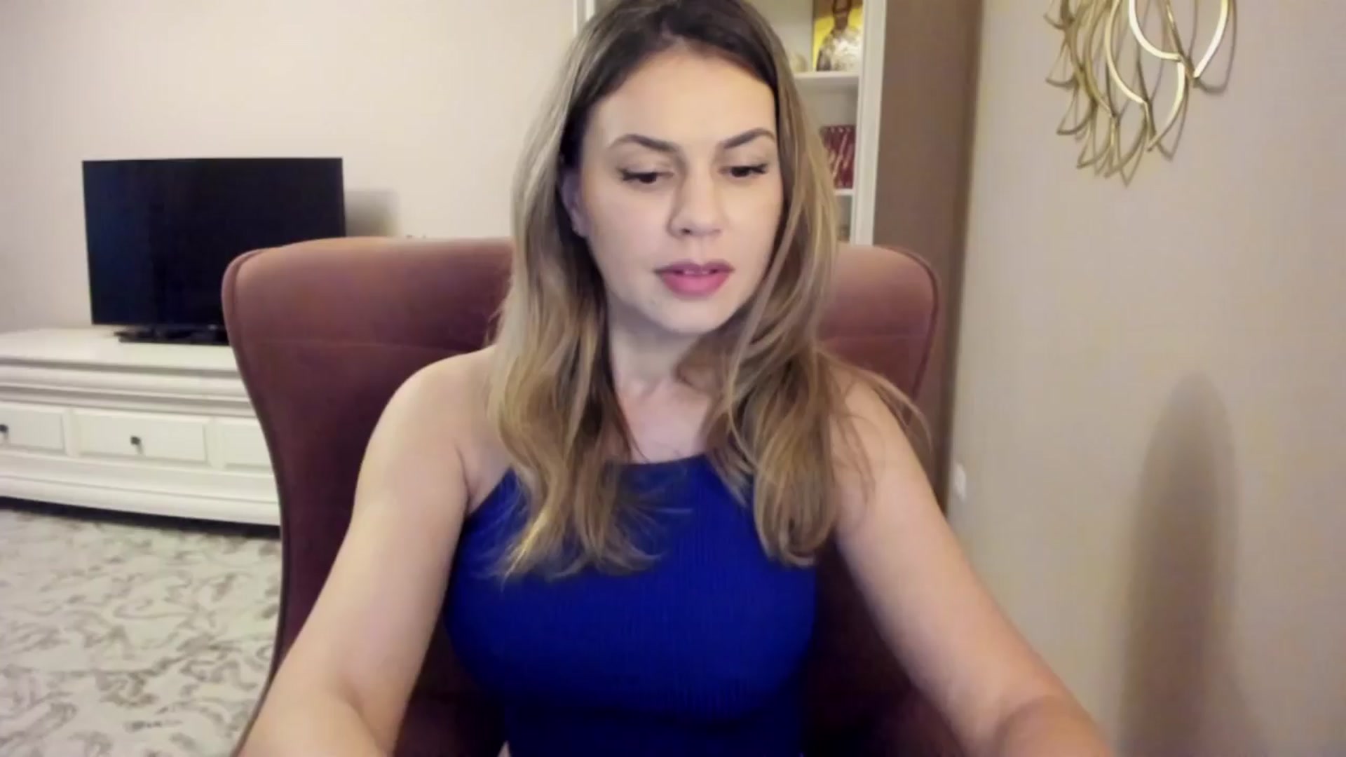 Gallery image thumbnail from Lu126's myfreecams stream on, 03/25/2024, 04:39 image 8 of 20