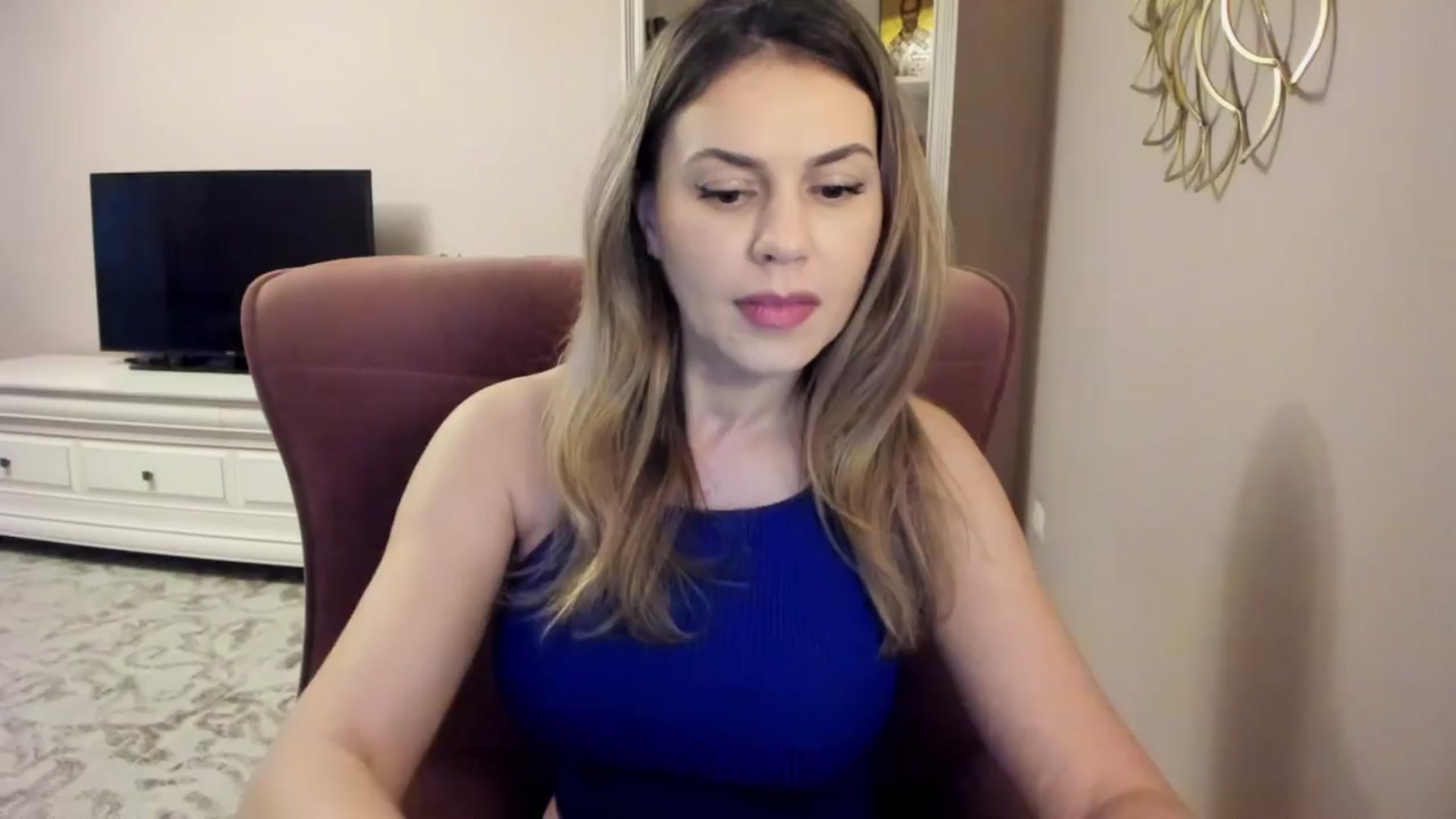 Gallery image thumbnail from Lu126's myfreecams stream on, 03/25/2024, 04:39 image 13 of 20