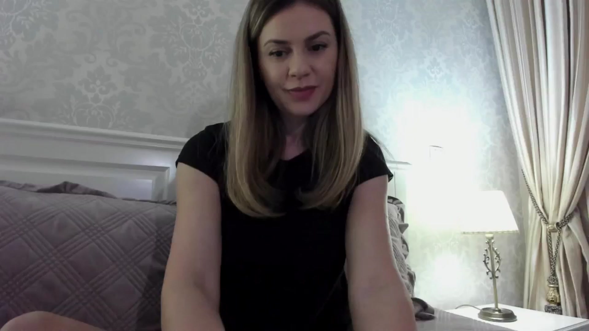 Gallery image thumbnail from Lu126's myfreecams stream on, 04/20/2024, 22:26 image 18 of 20