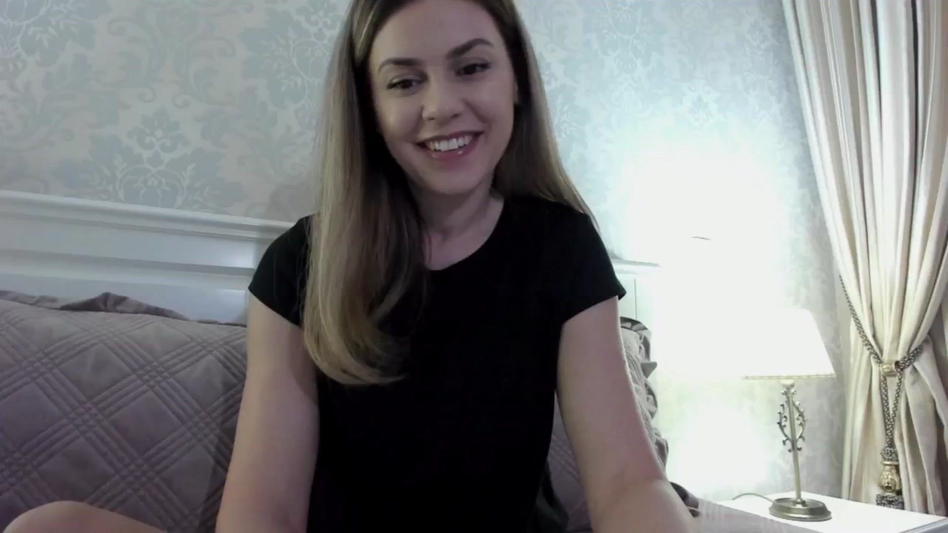 Gallery image thumbnail from Lu126's myfreecams stream on, 04/20/2024, 22:26 image 19 of 20