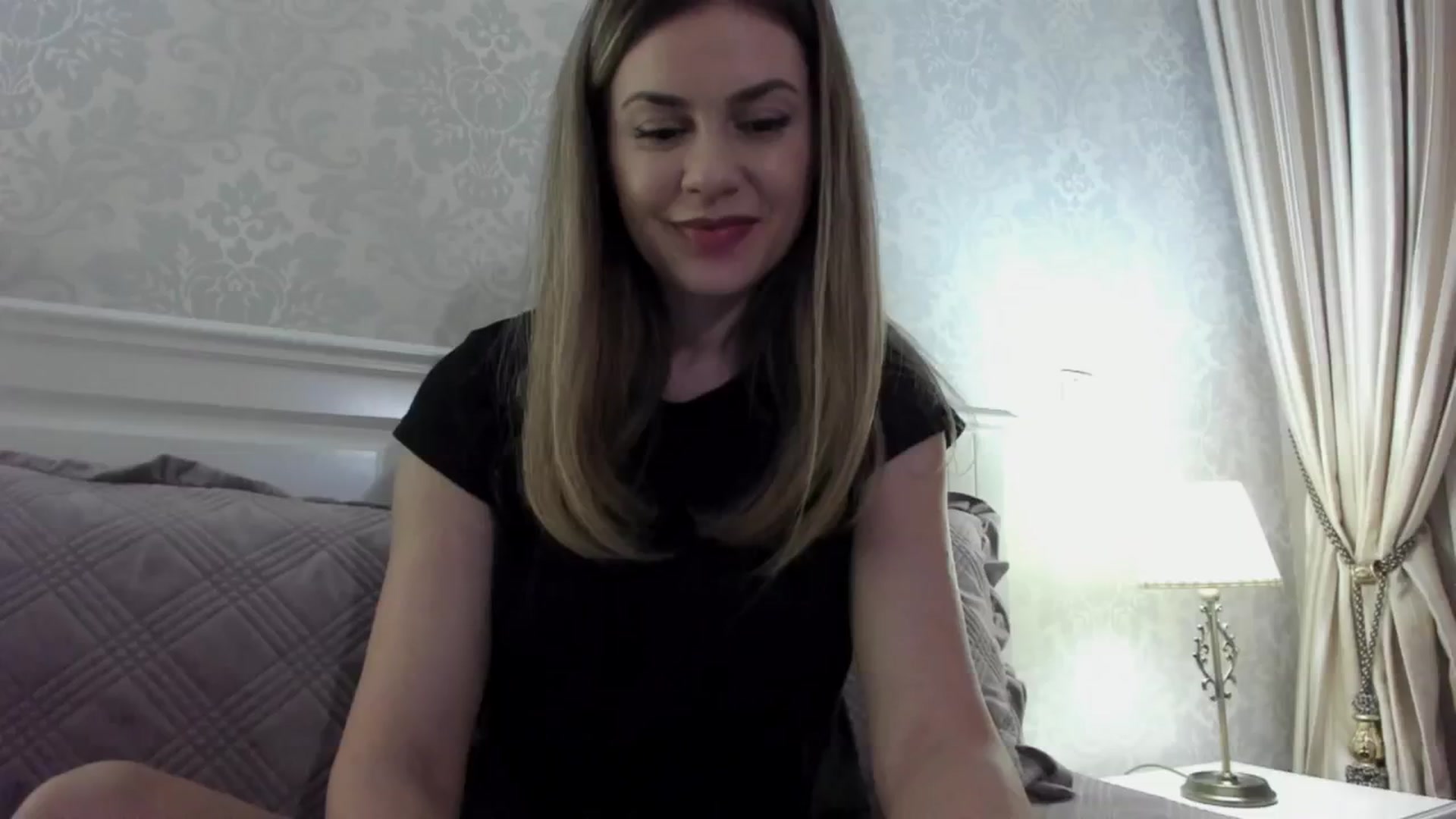 Gallery image thumbnail from Lu126's myfreecams stream on, 04/20/2024, 22:26 image 12 of 20